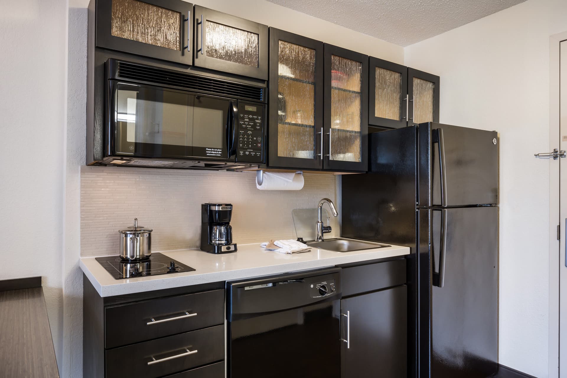 Sonesta Simply Suites Charlotte University