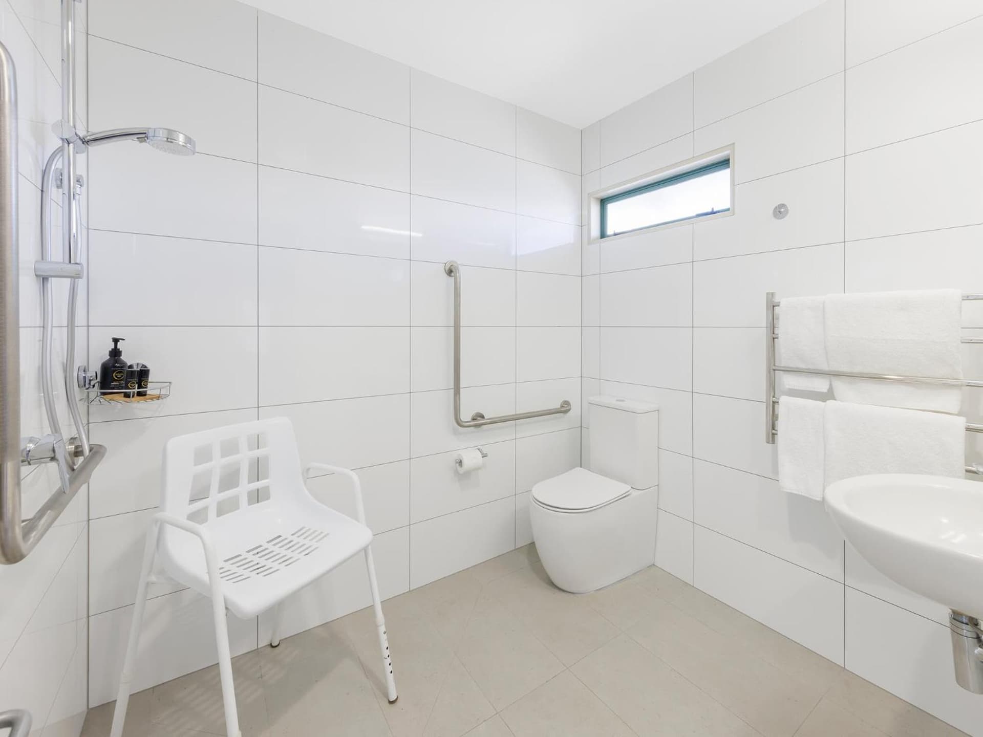 JetPark Hotel Hamilton Airport