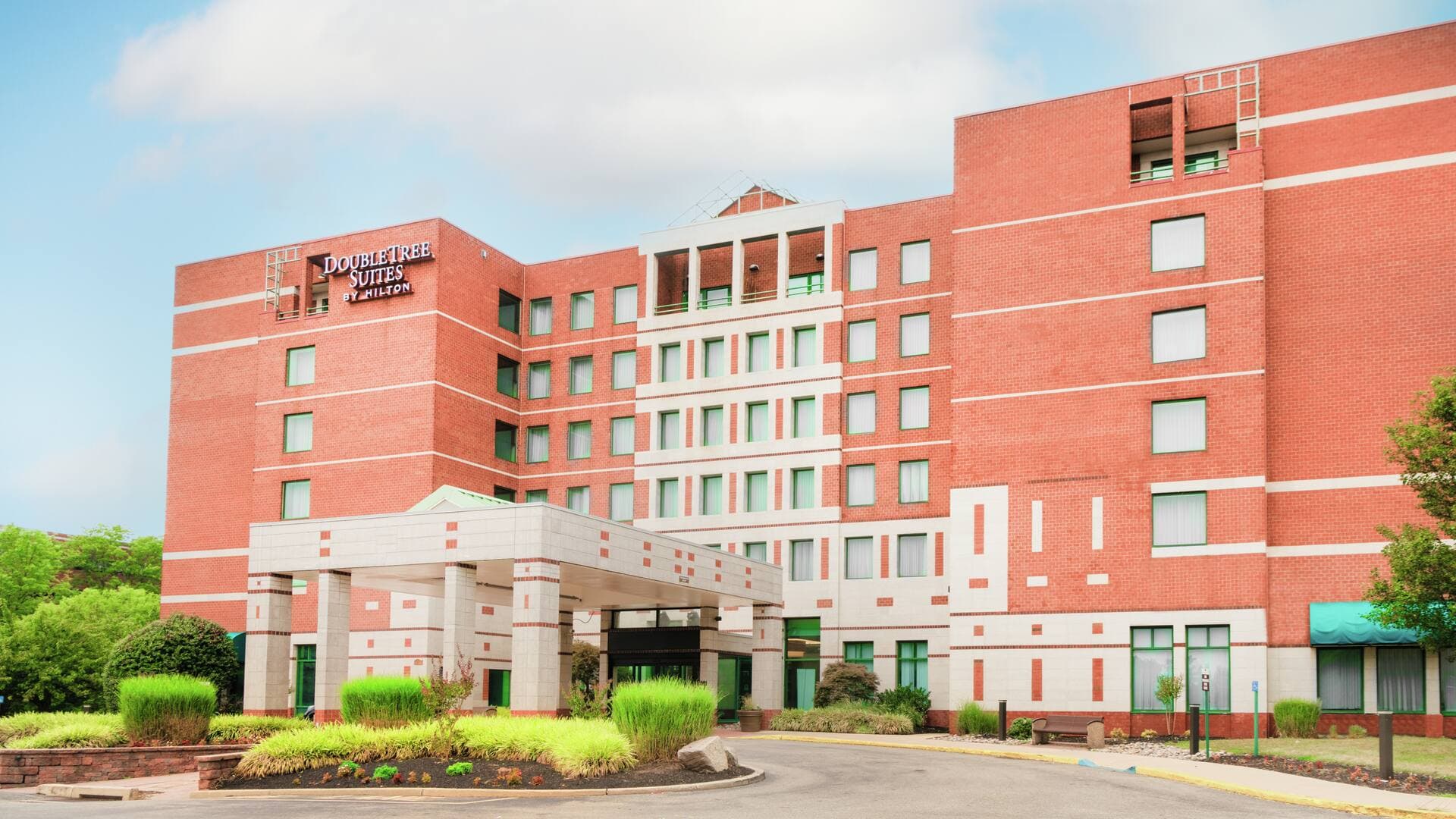 DoubleTree Suites by Hilton Hotel Philadelphia West