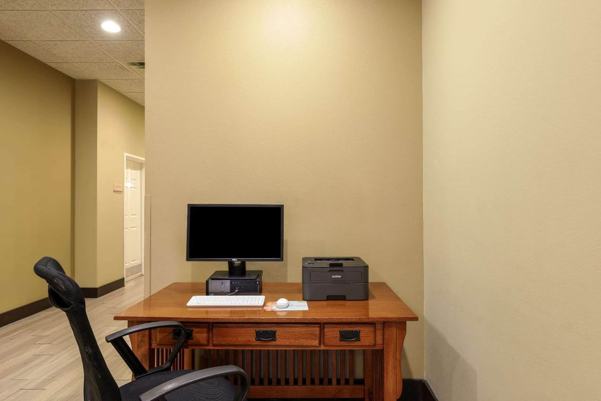 MainStay Suites Fitchburg - Madison