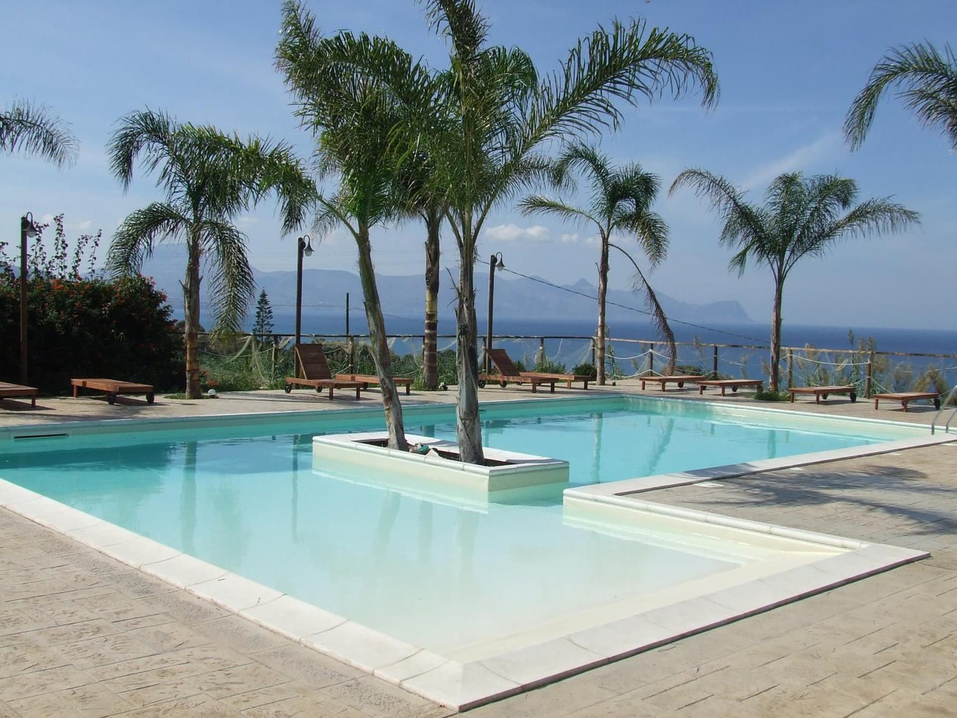 Petruso Resort
