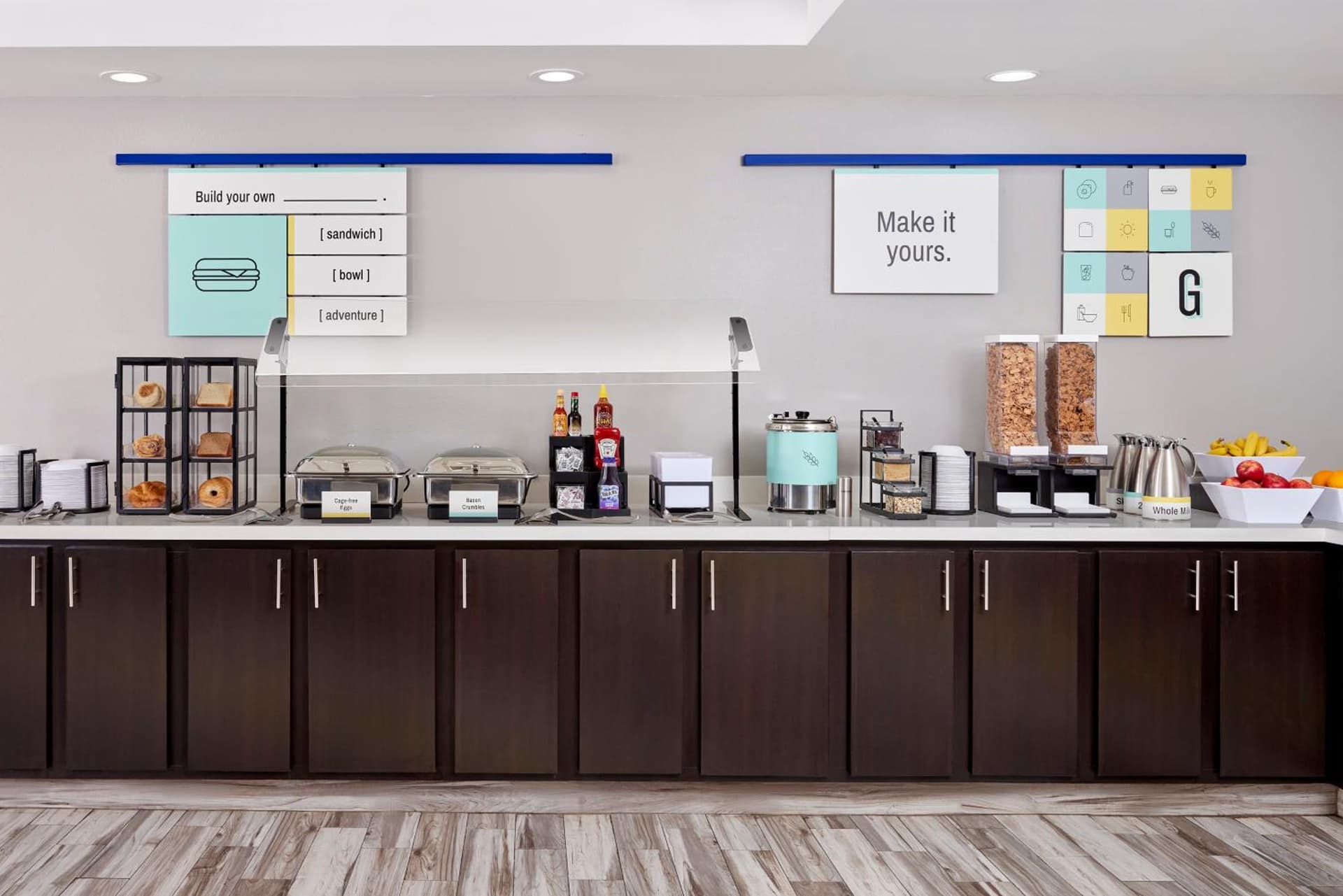Garner Hotel Phoenix - Surprise by IHG
