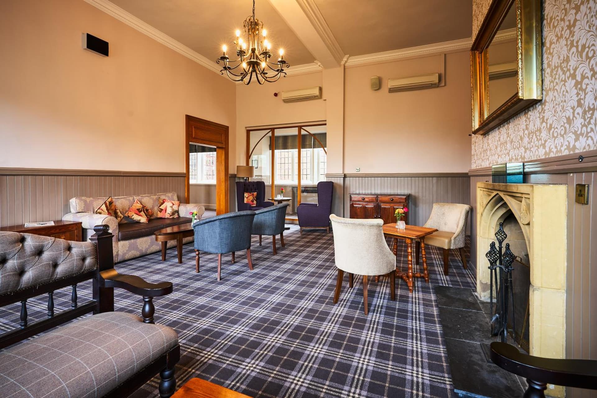 Stirling Highland Hotel- Part of the Cairn Collection