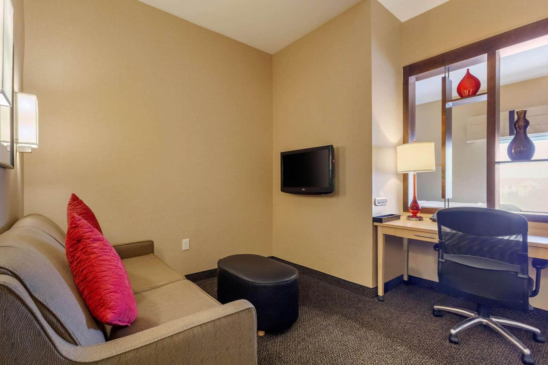 Cambria Hotel Denver International Airport