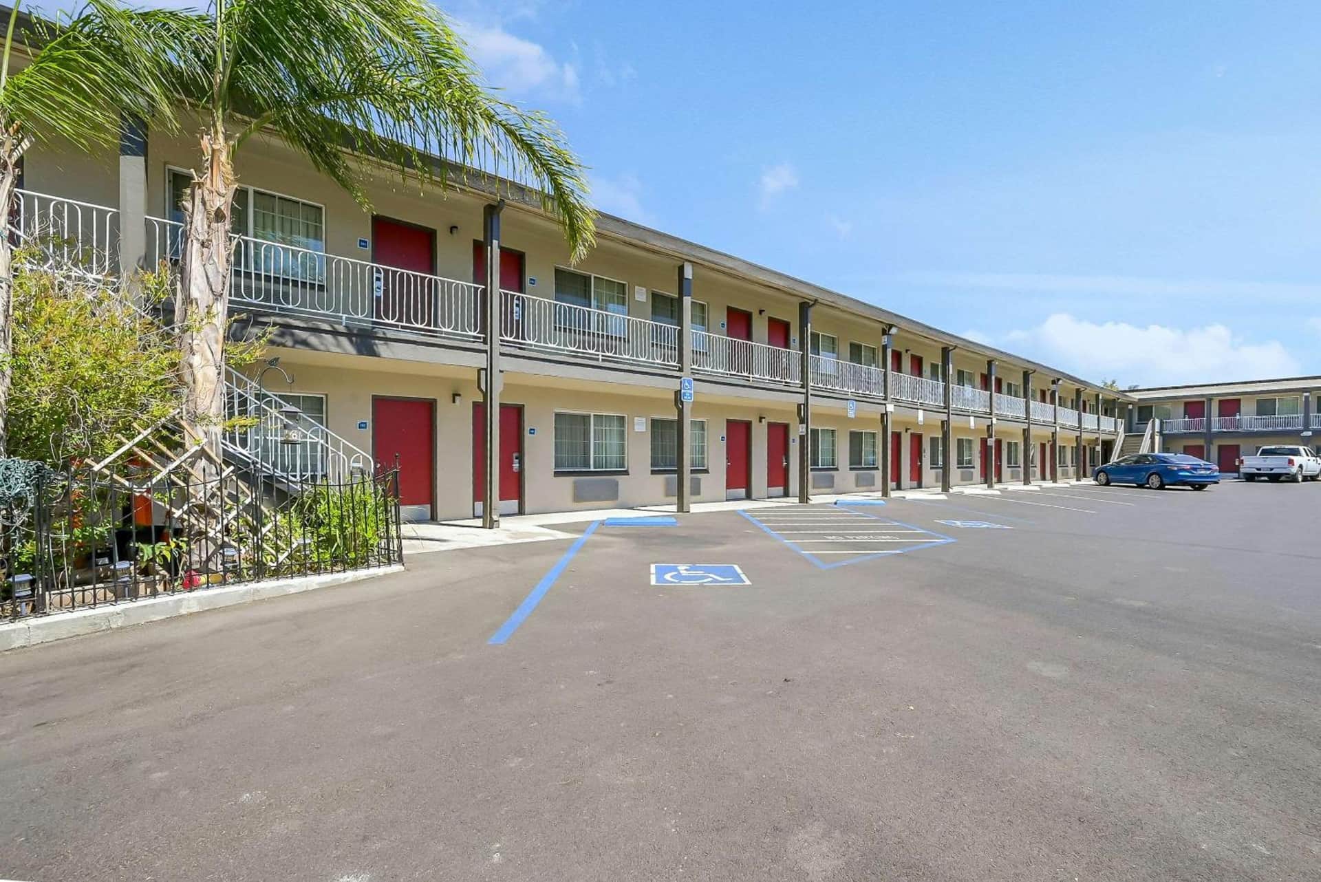Econo Lodge Woodland near I-5