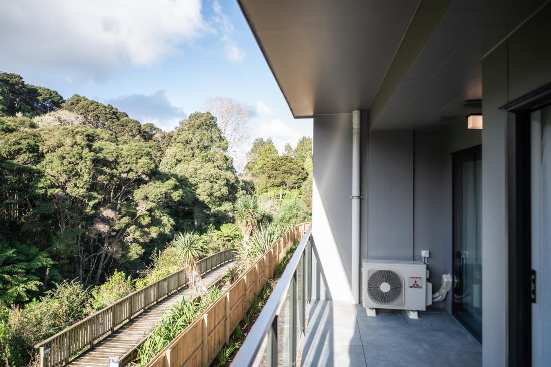 Sunrise Garden Suites