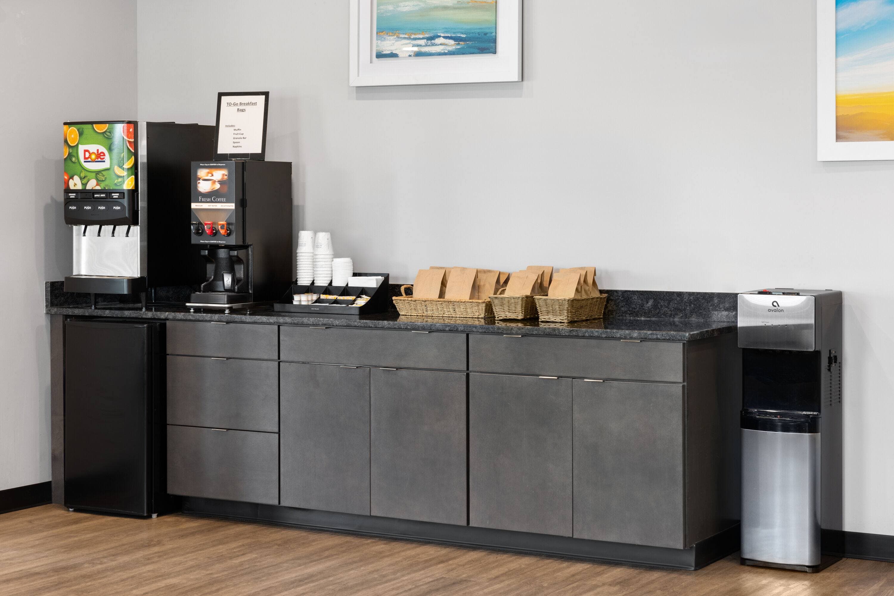 Days Inn by Wyndham Frederick