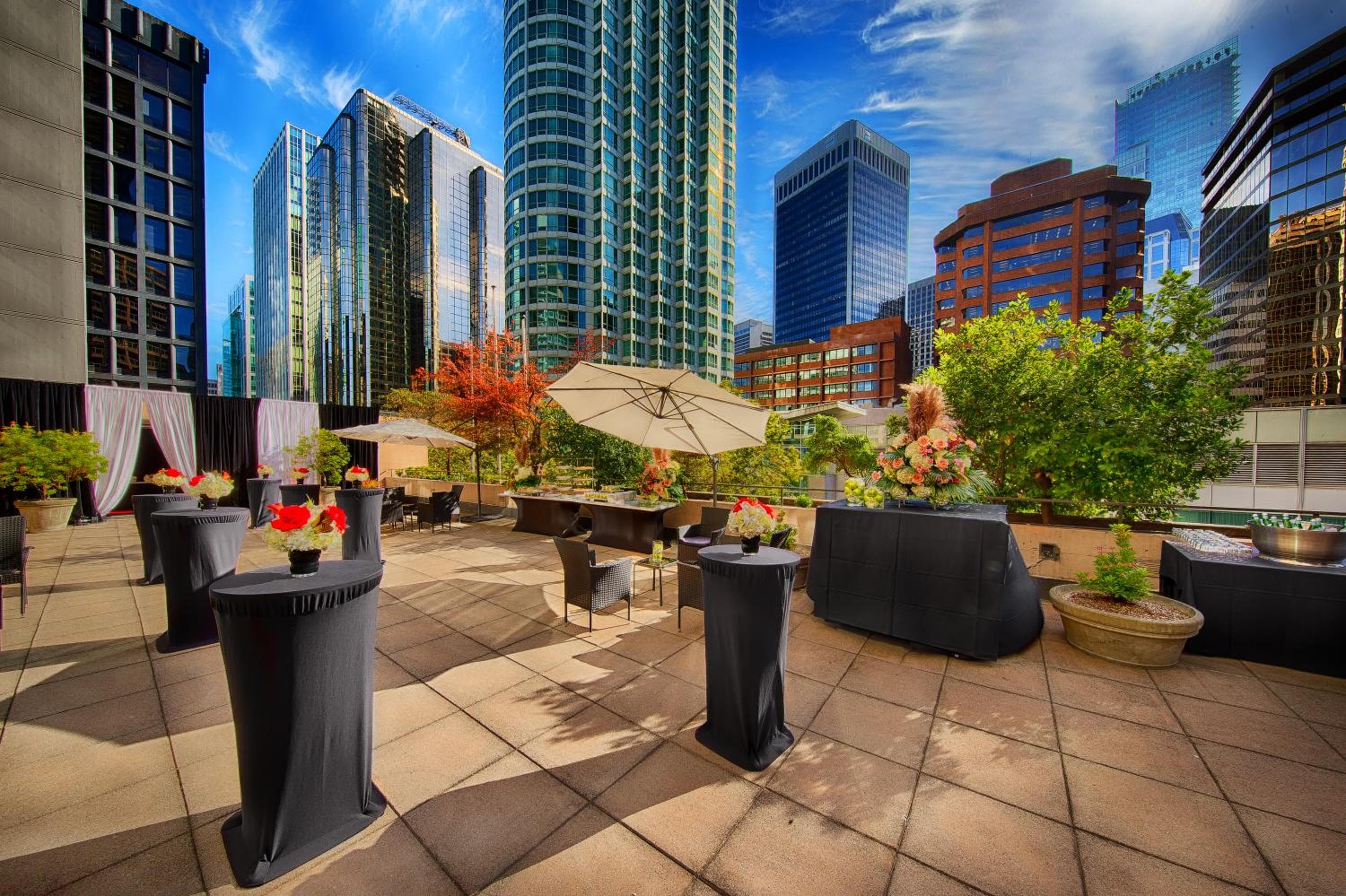 Pinnacle Hotel Harbourfront