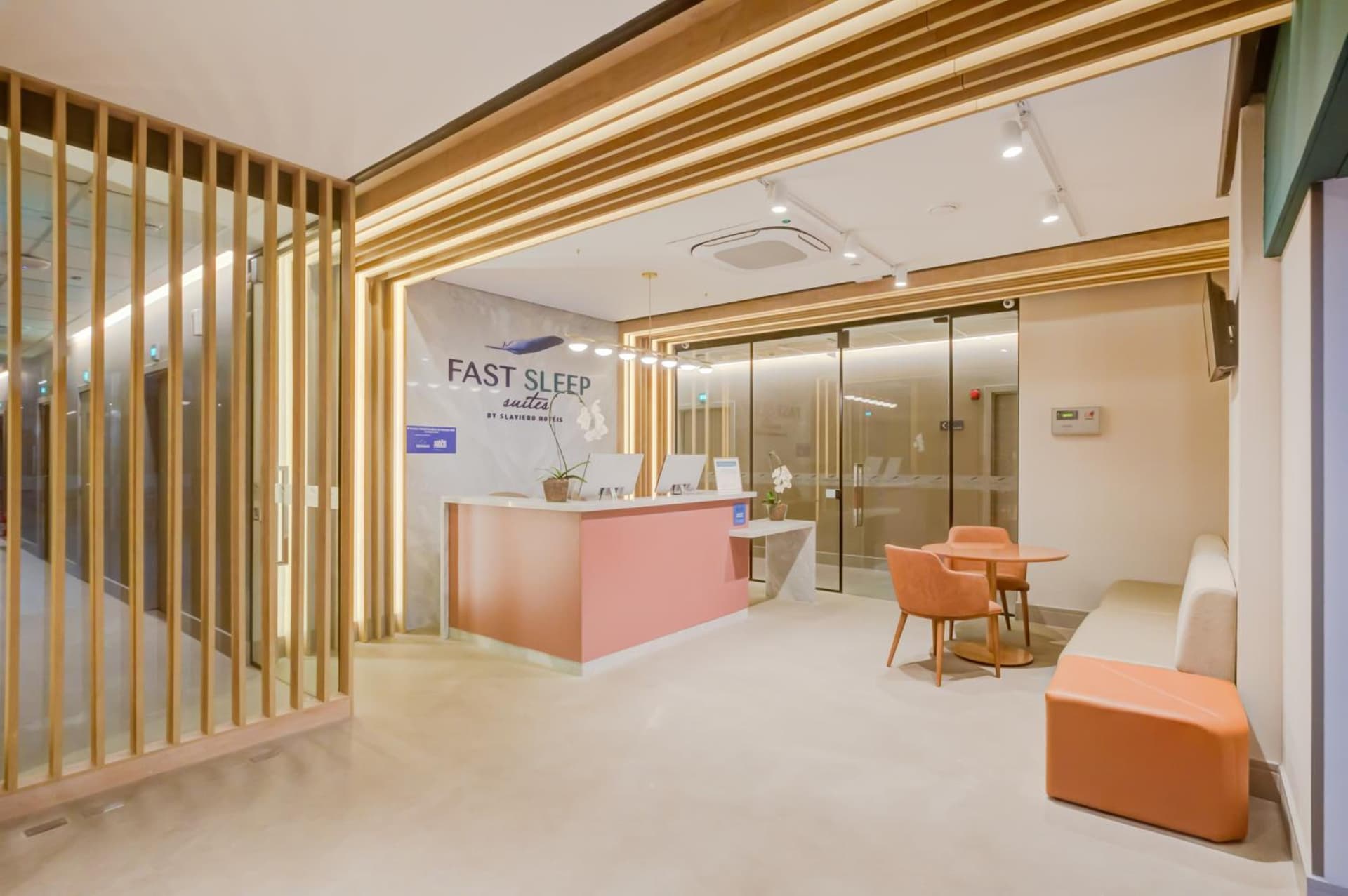 Fast Sleep Suites by Slaviero Hoteis - Terminal 2 - desembarque oeste