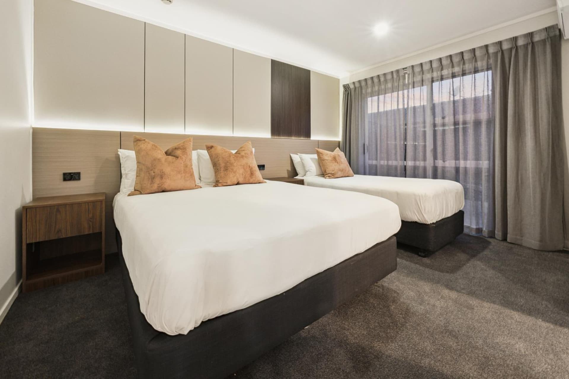 Aroha Motel & Apartments
