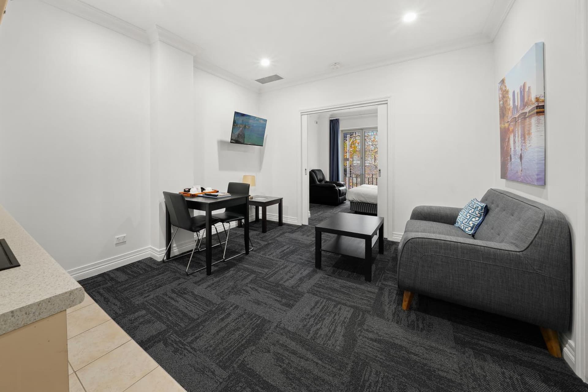 Comfort Apartments Melbourne Central