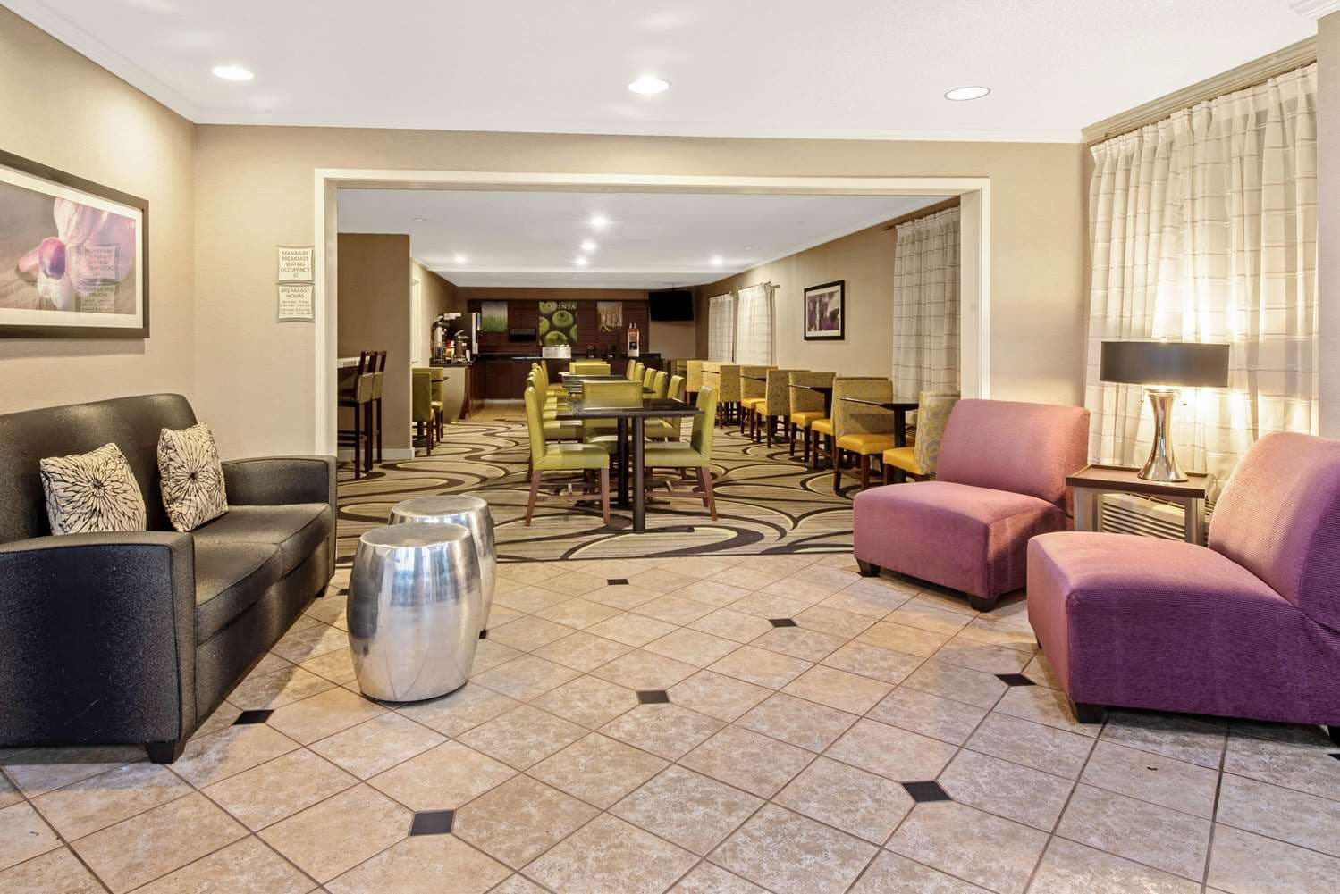 La Quinta by Wyndham Harrisburg Airport Hershey