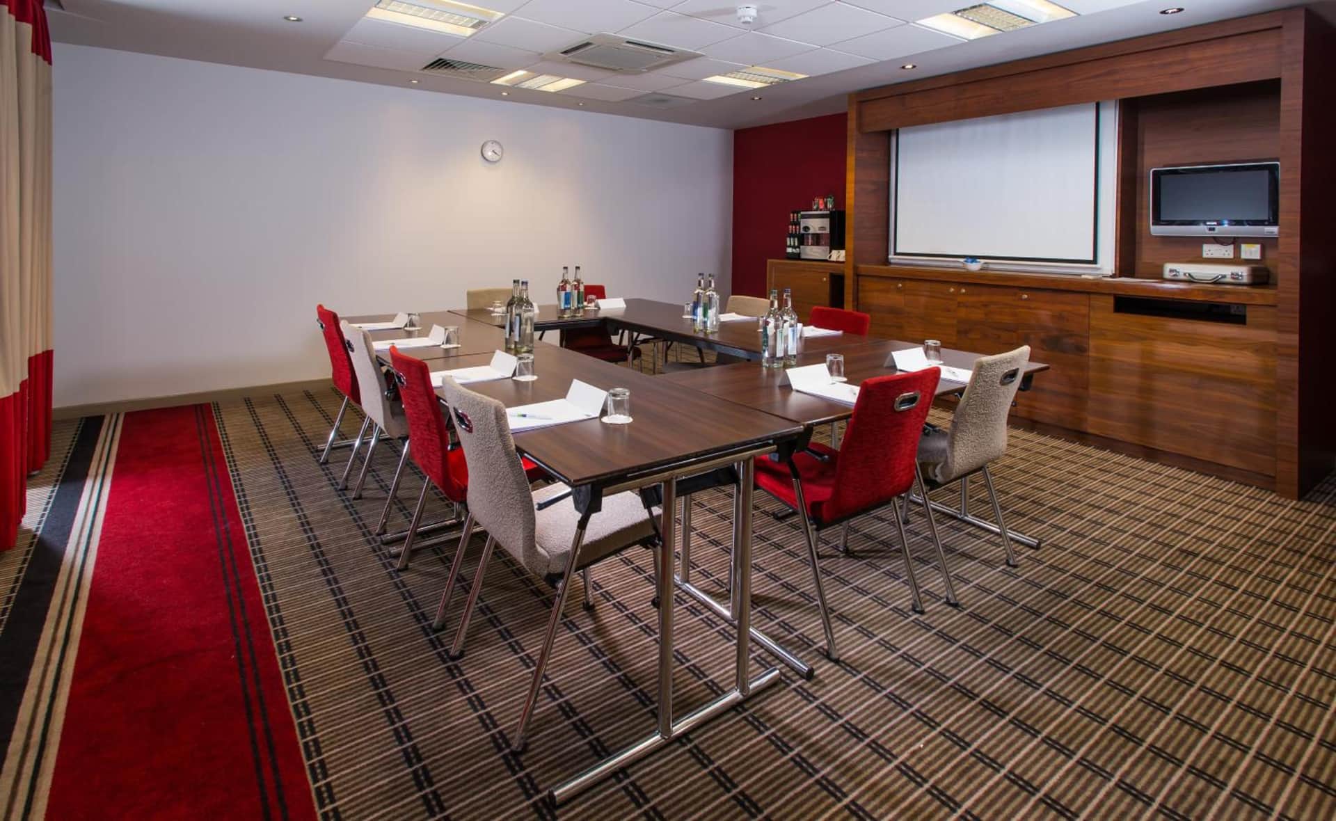 Holiday Inn Express - East Midlands Airport