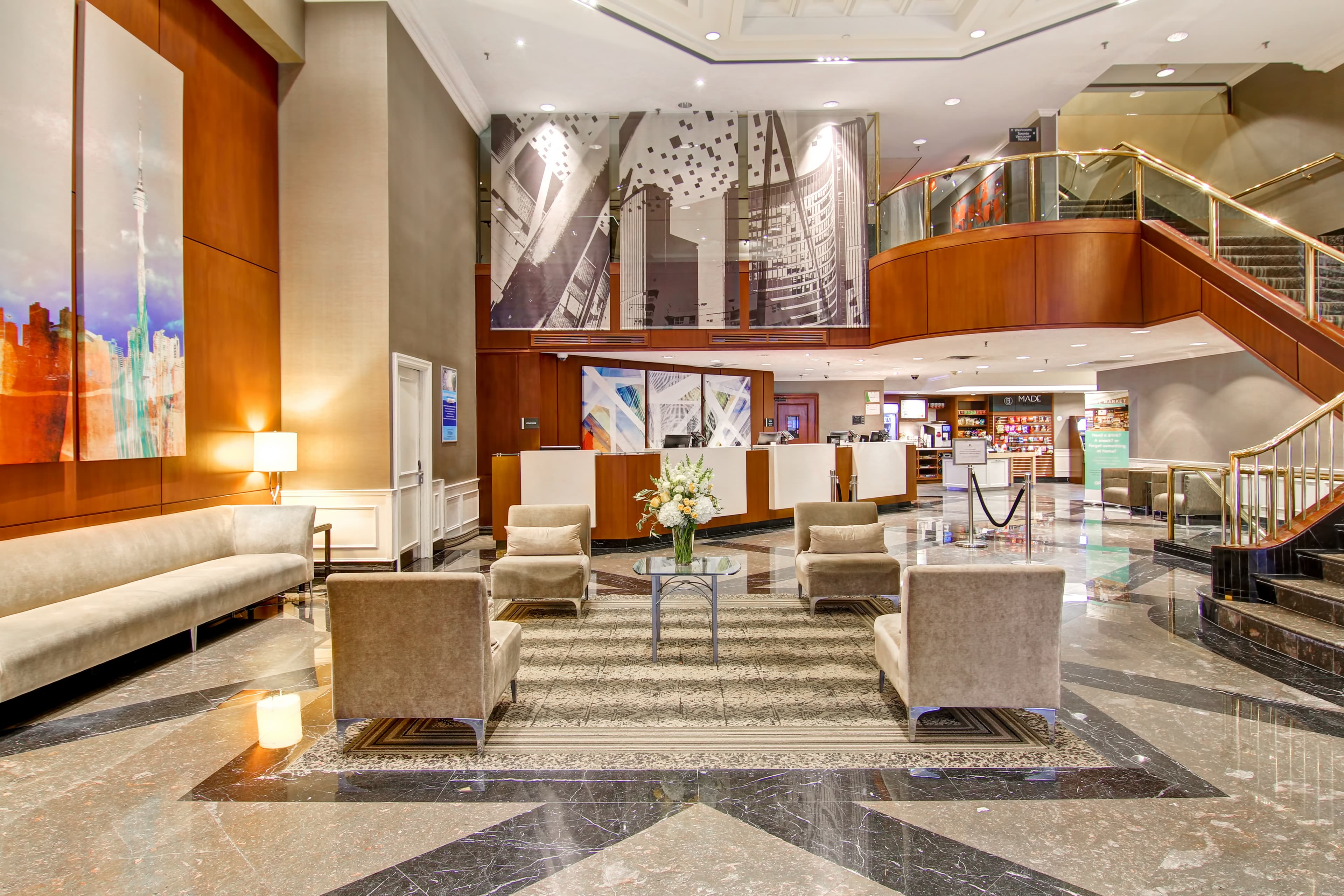 DoubleTree by Hilton Toronto Downtown