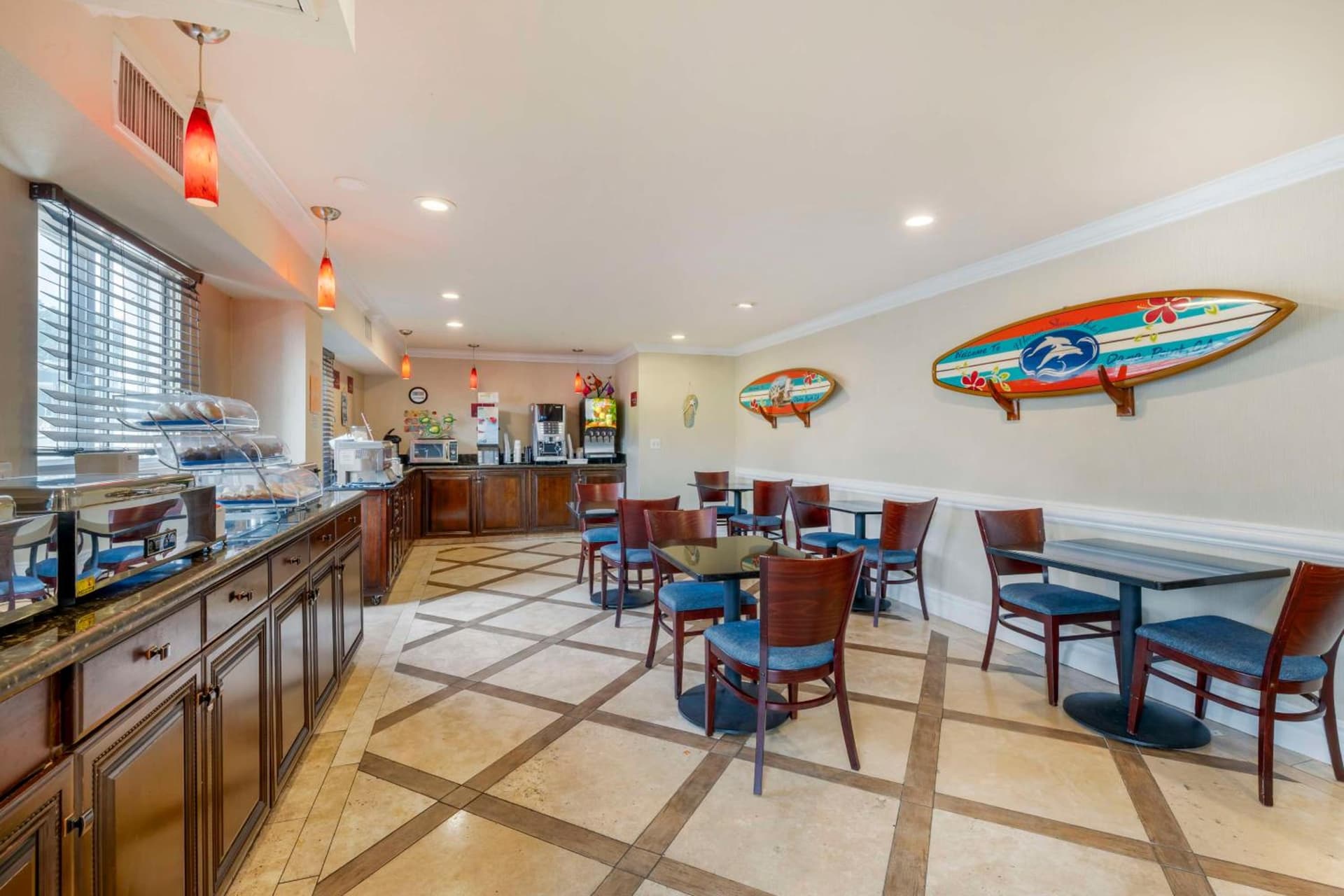 Best Western Plus Marina Shores Hotel