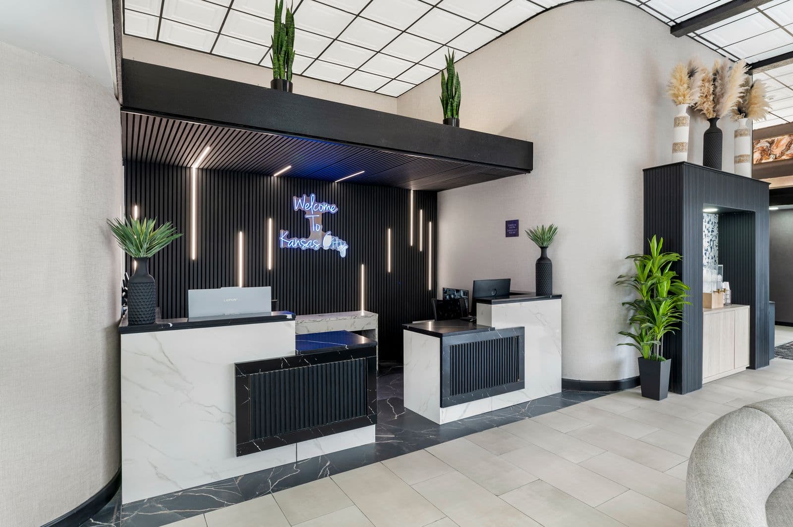 Red Lion Inn & Suites Kansas City