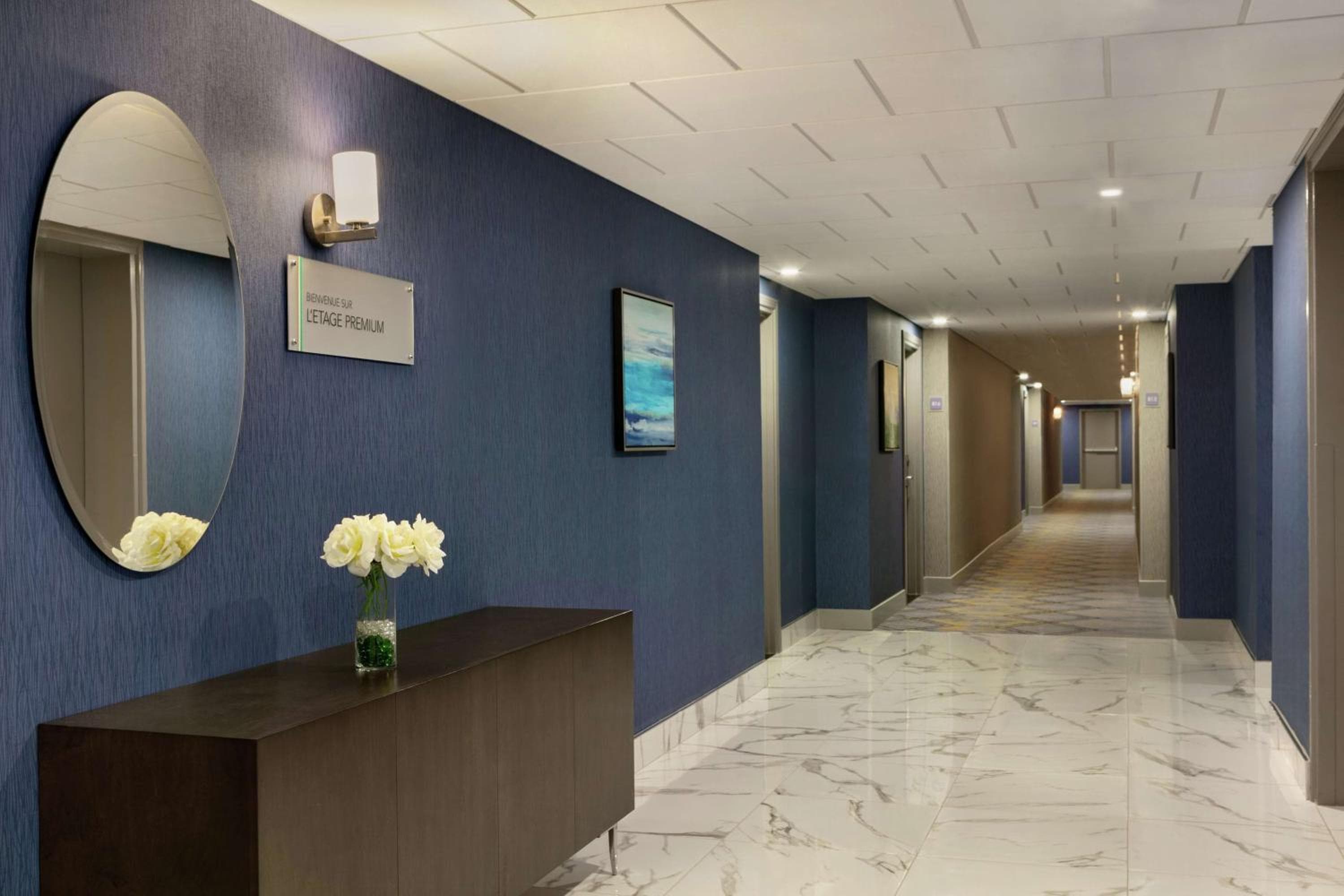 Embassy Suites by Hilton Montreal Airport