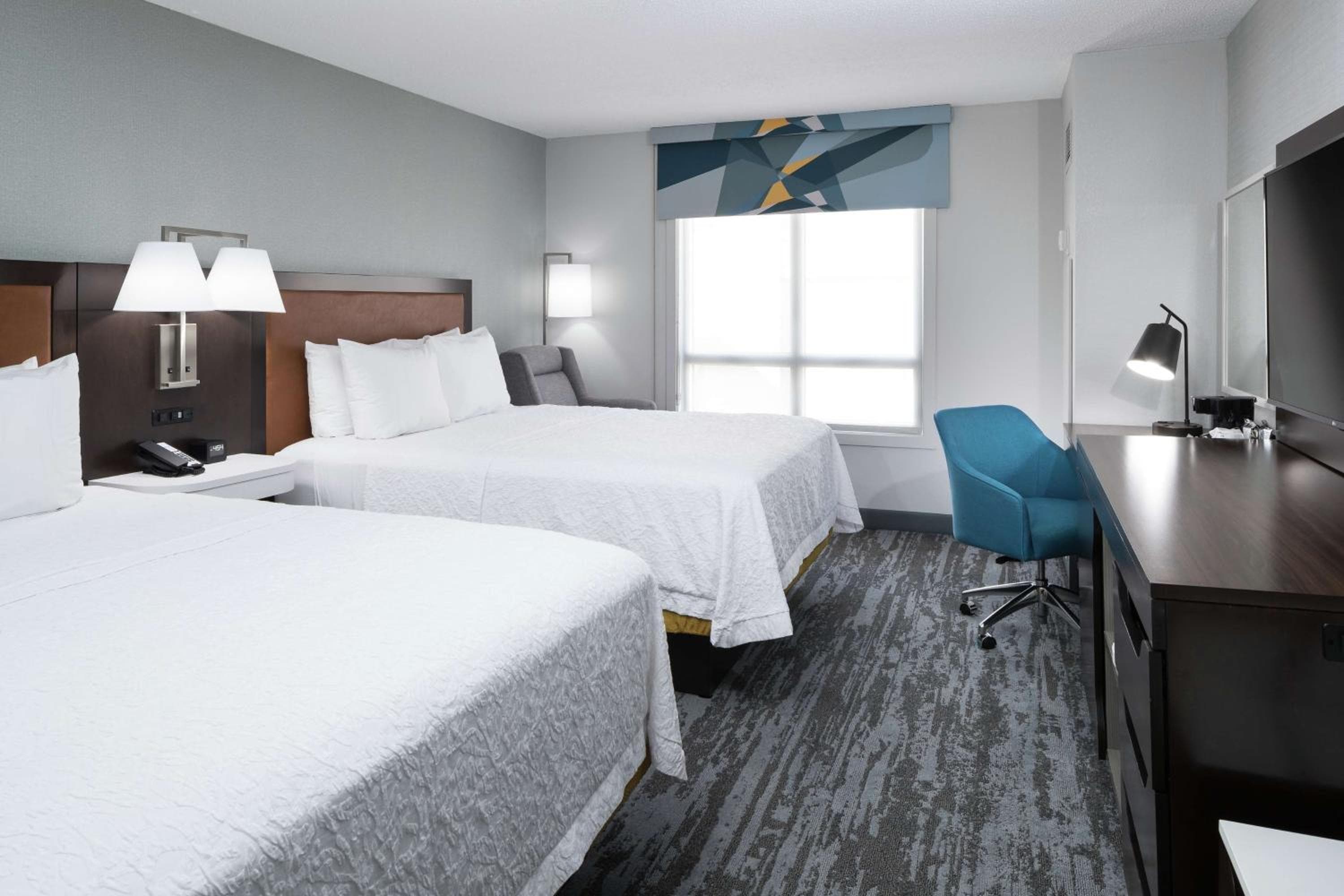 Hampton Inn & Suites Memphis at Beale Street