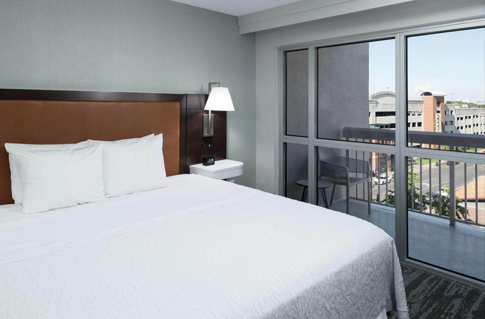 Hampton Inn & Suites Memphis at Beale Street