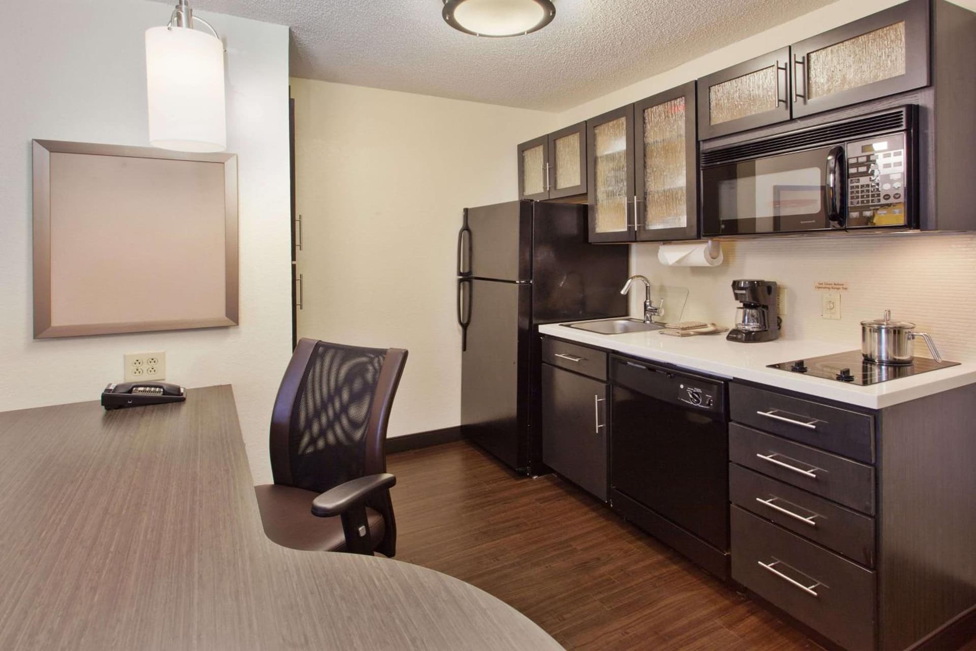 Sonesta Simply Suites Philadelphia Mount Laurel