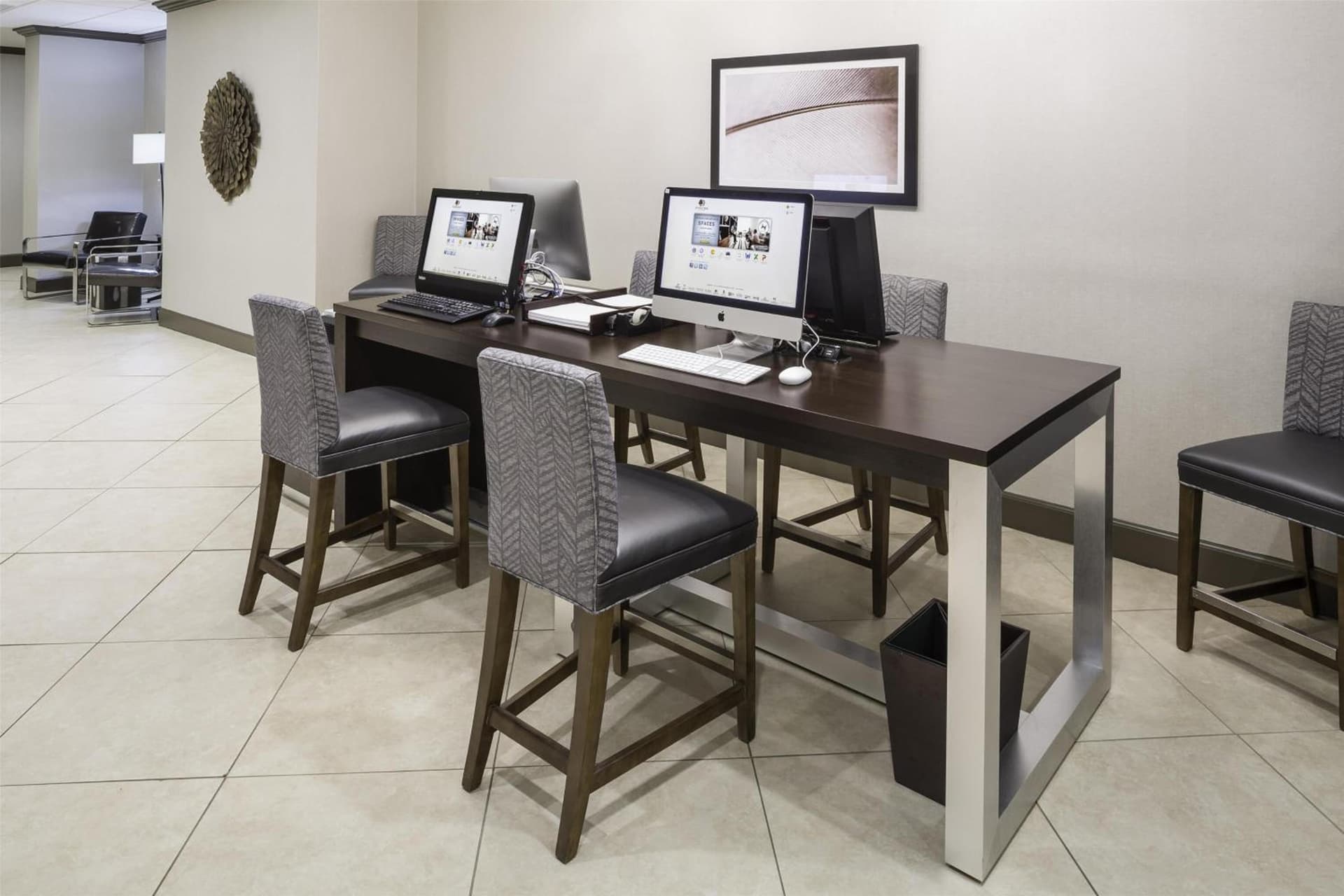 DoubleTree by Hilton Downtown Wilmington - Legal District