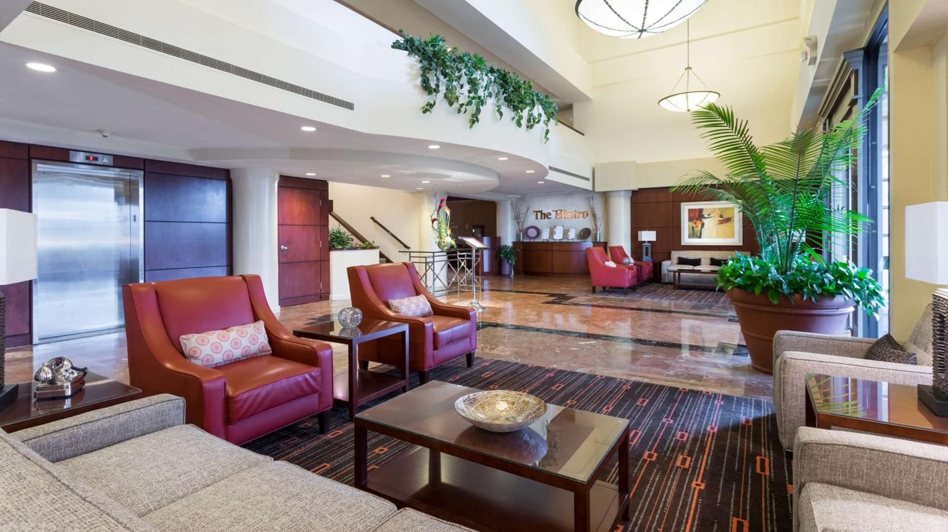 DoubleTree Suites by Hilton Cincinnati - Blue Ash