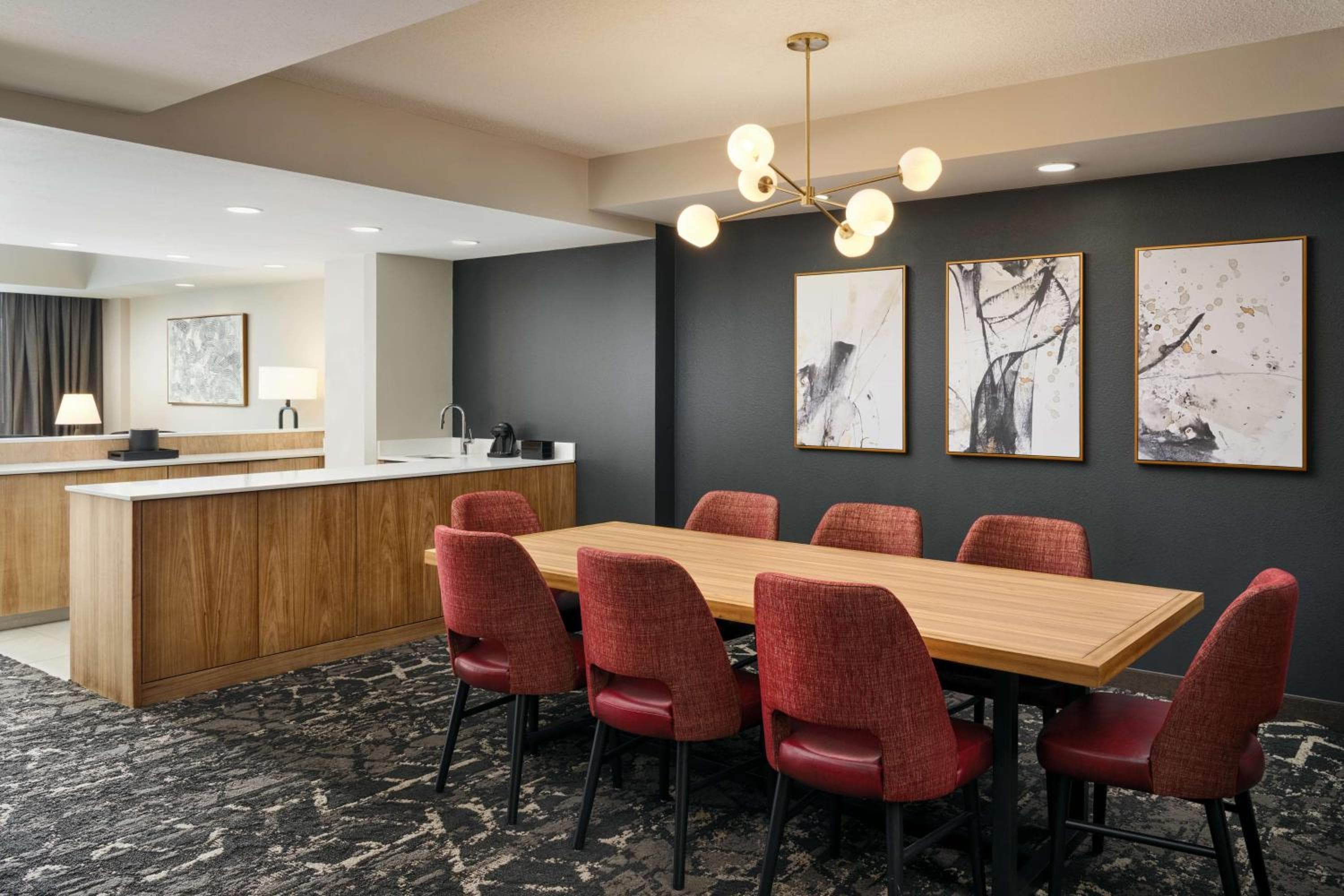 Embassy Suites by Hilton Hampton Convention Center