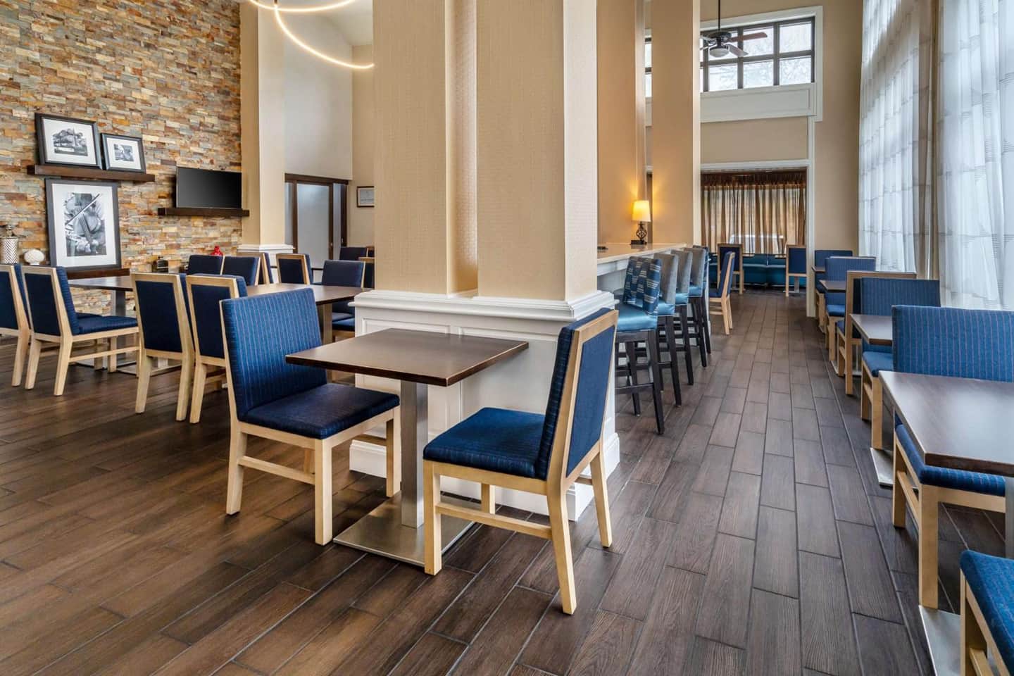 Hampton Inn & Suites Nashville Vanderbilt Elliston Place