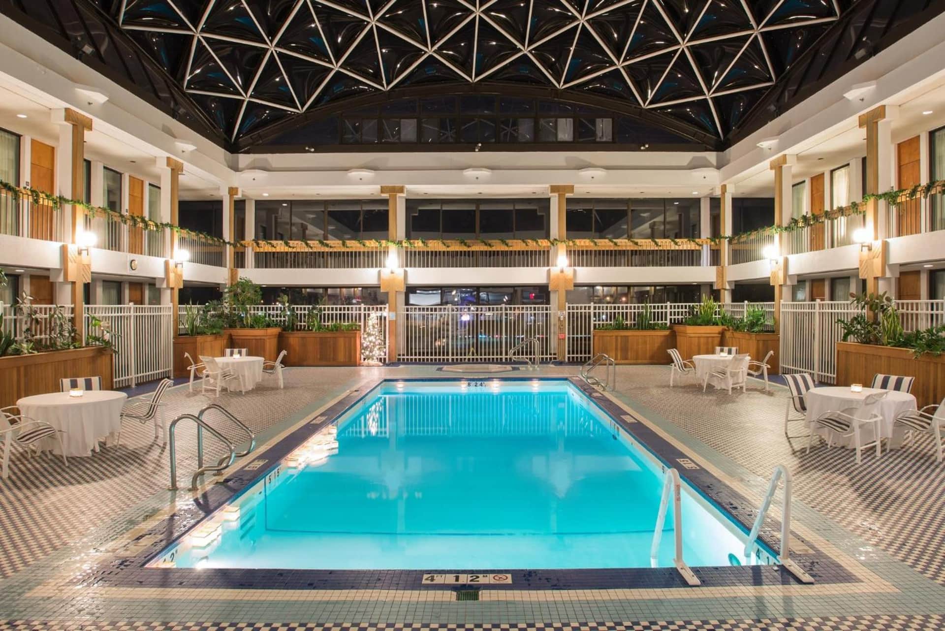 Holiday Inn and Suites Pittsfield-Berkshires