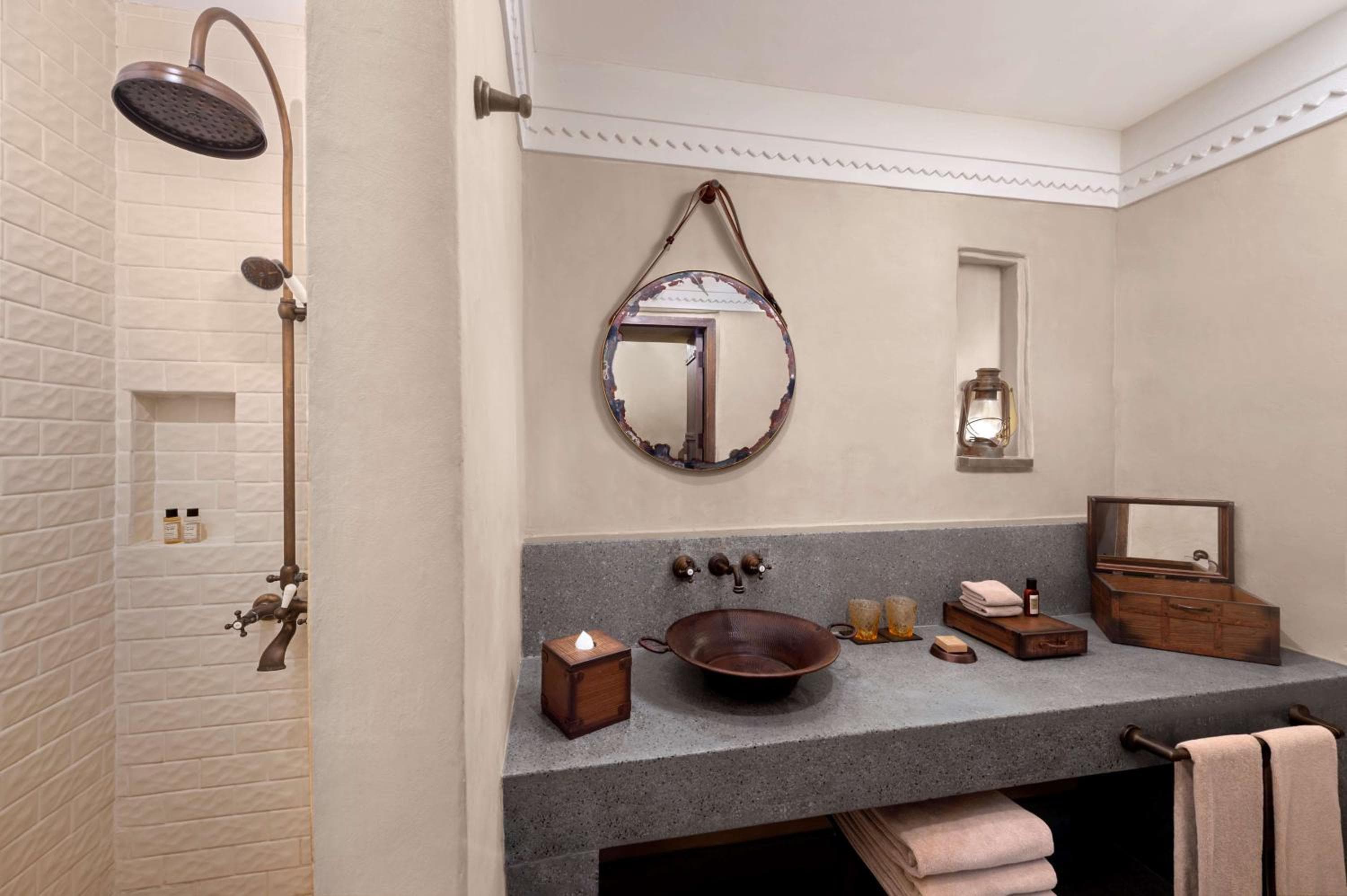Al Seef Heritage Hotel Dubai, Curio Collection by Hilton