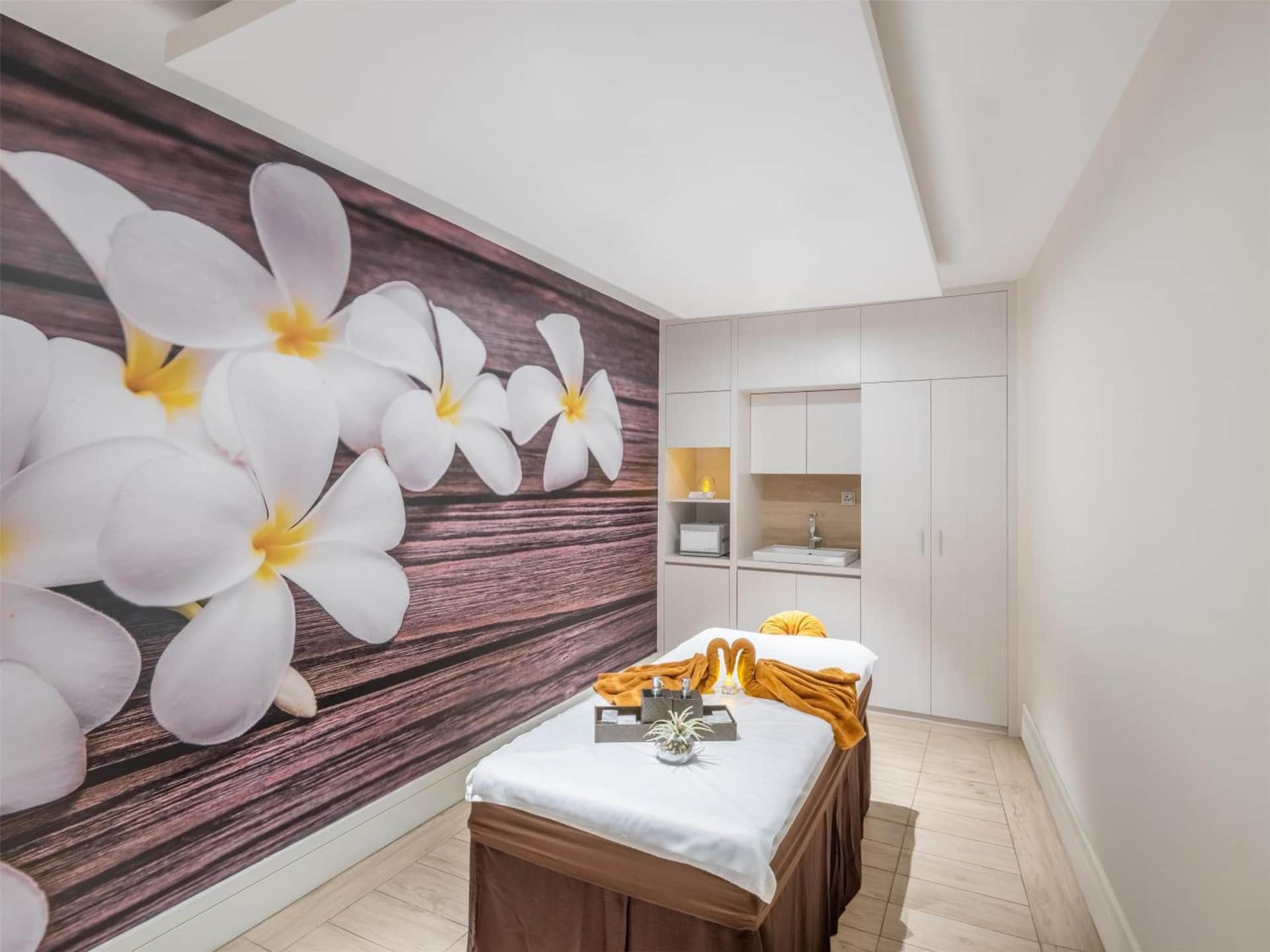 The Hotel Galleria Jeddah, Curio Collection by Hilton