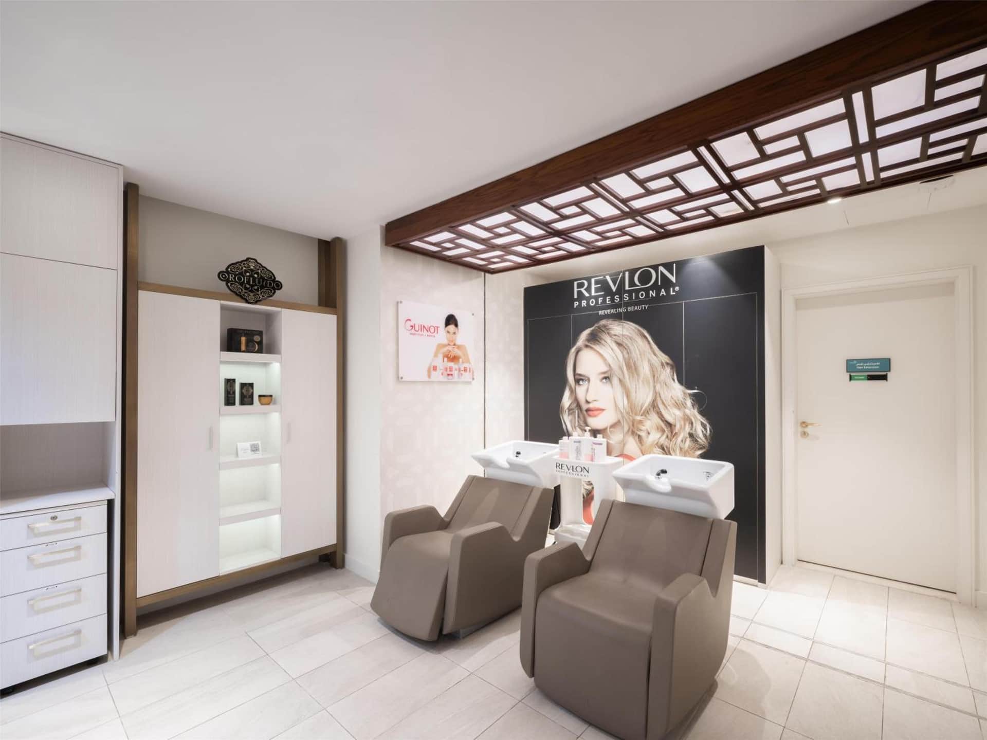 The Hotel Galleria Jeddah, Curio Collection by Hilton