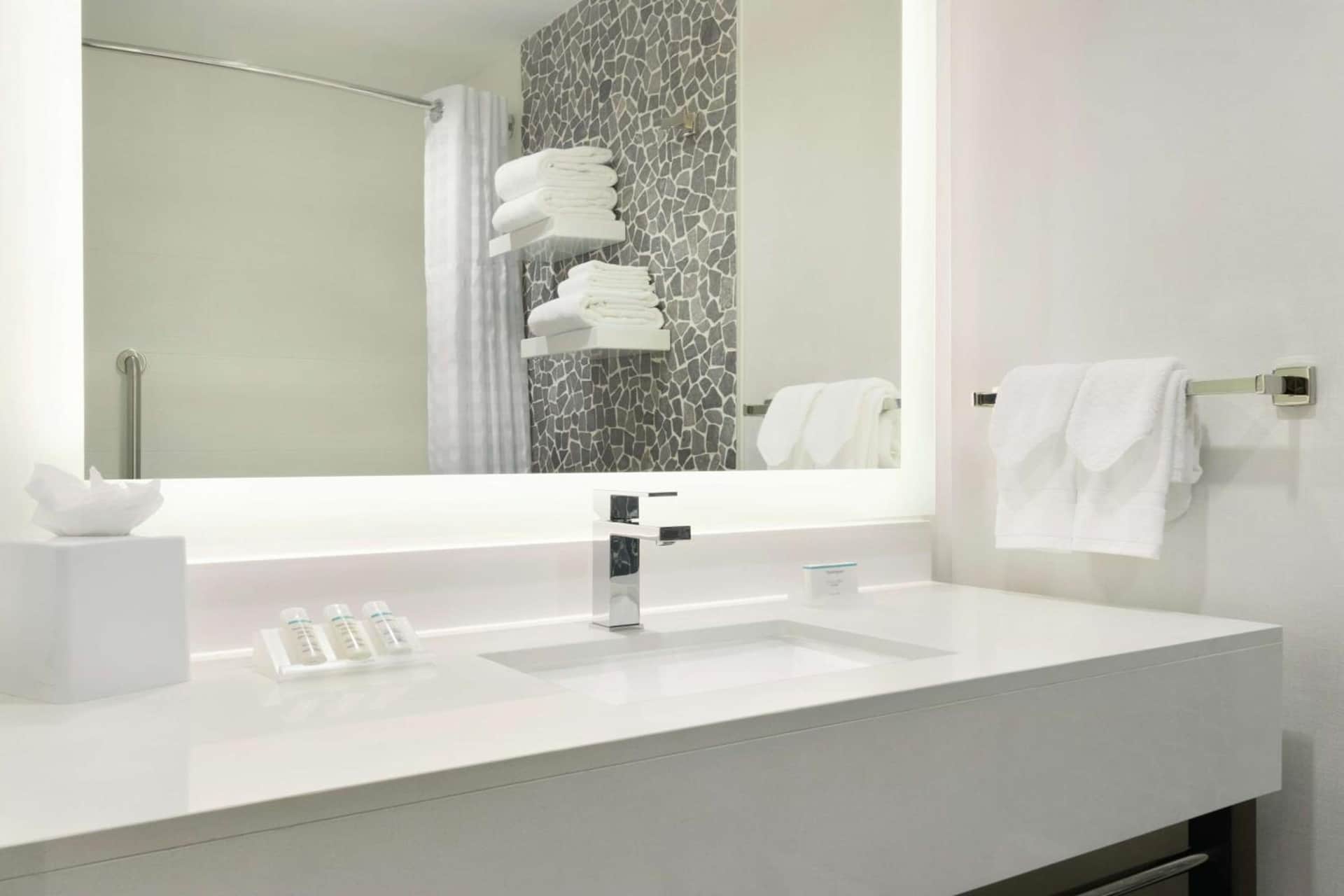 Hilton Garden Inn Calgary Downtown