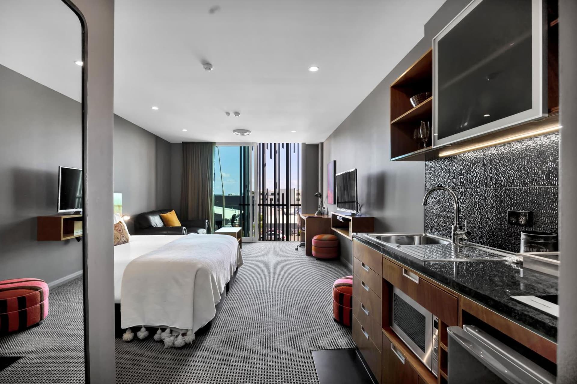 King and Queen Hotel Suites New Plymouth