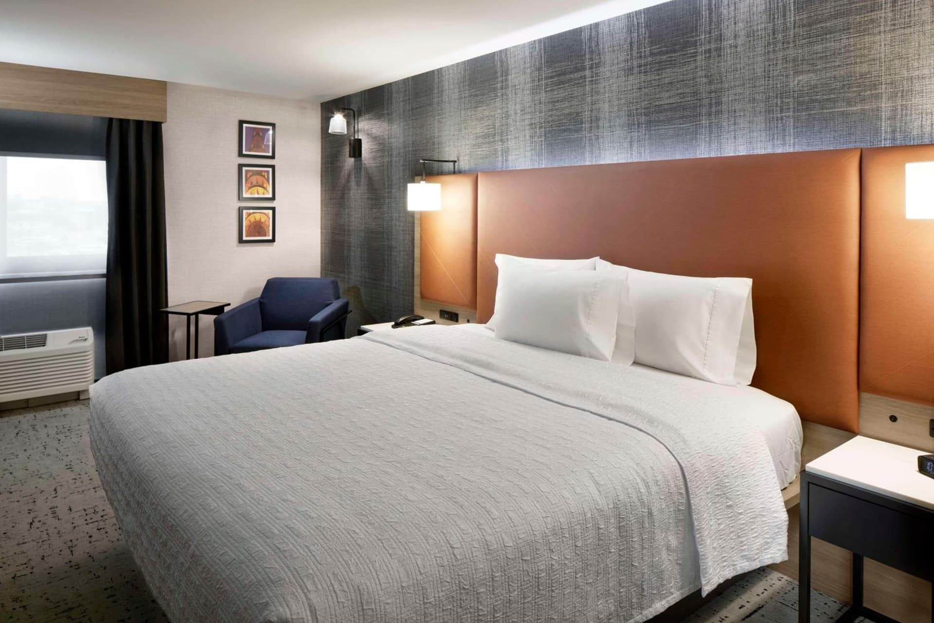 Hampton Inn by Hilton Newark Airport