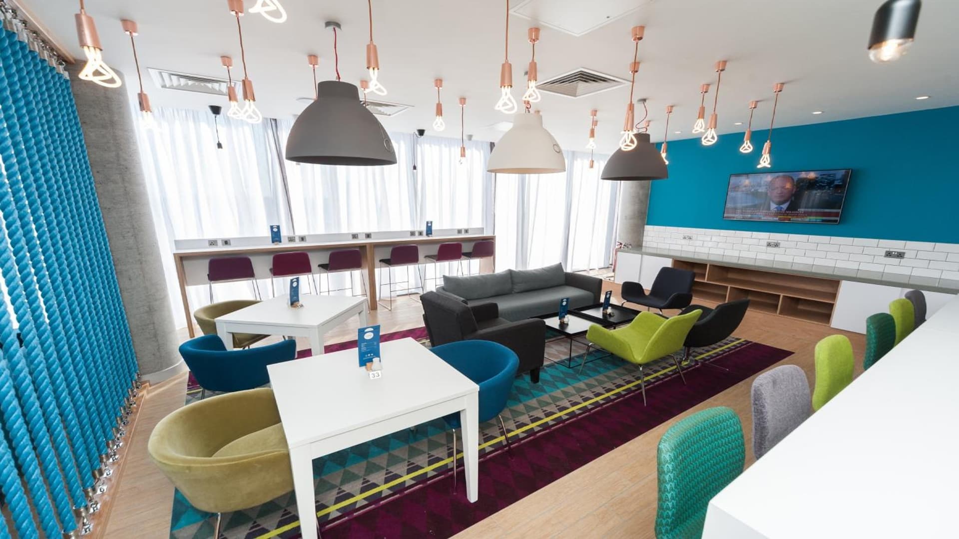 Holiday Inn Express Aberdeen Airport