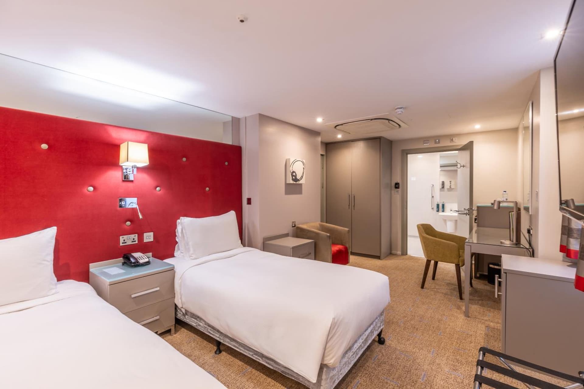 DoubleTree by Hilton London - West End