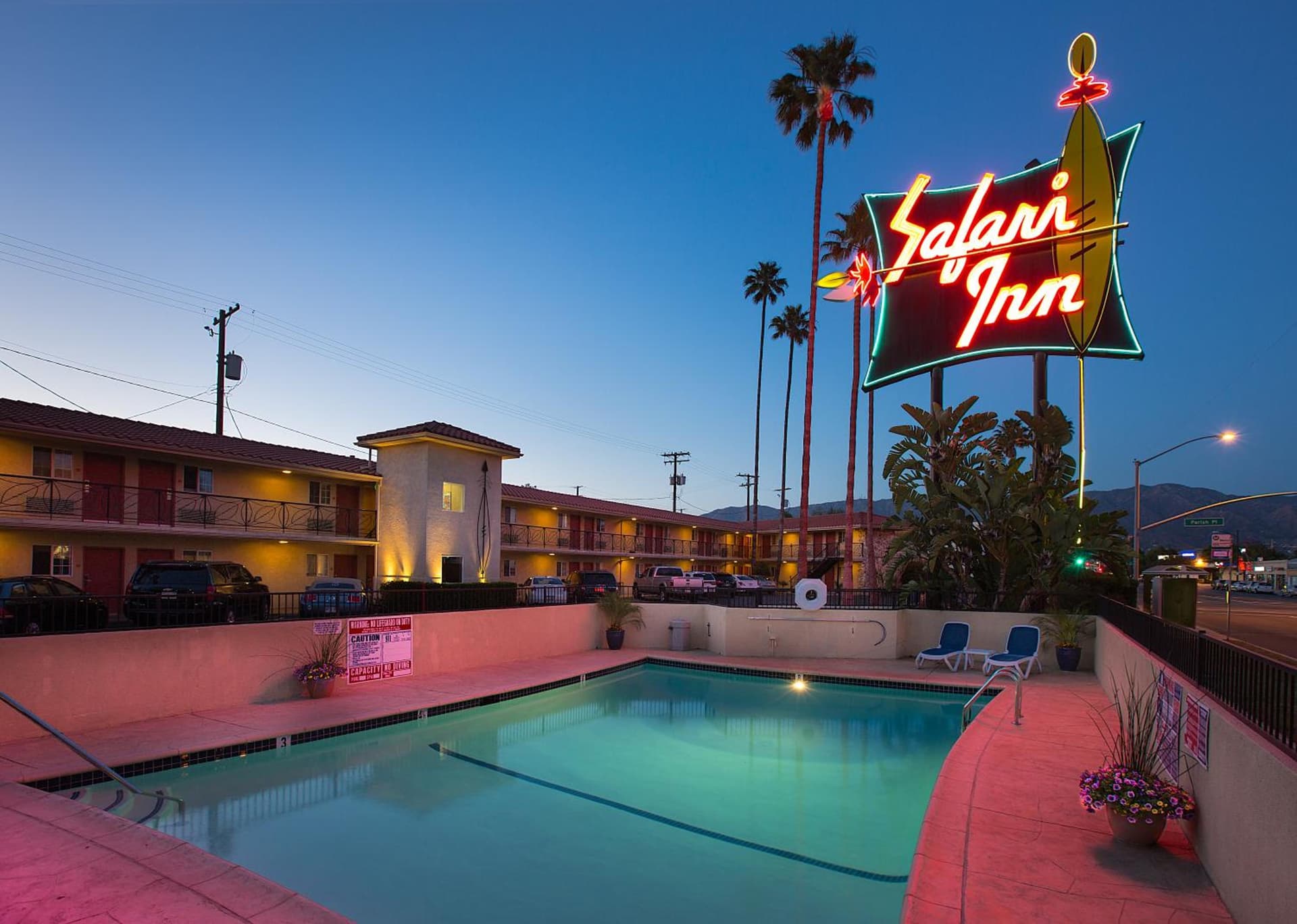 Safari Inn, a Coast Hotel