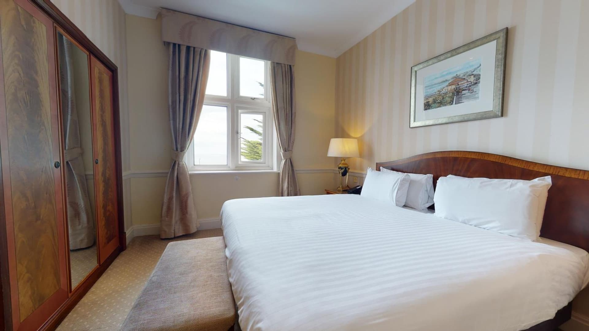 Bournemouth Carlton Hotel, By Belvilla