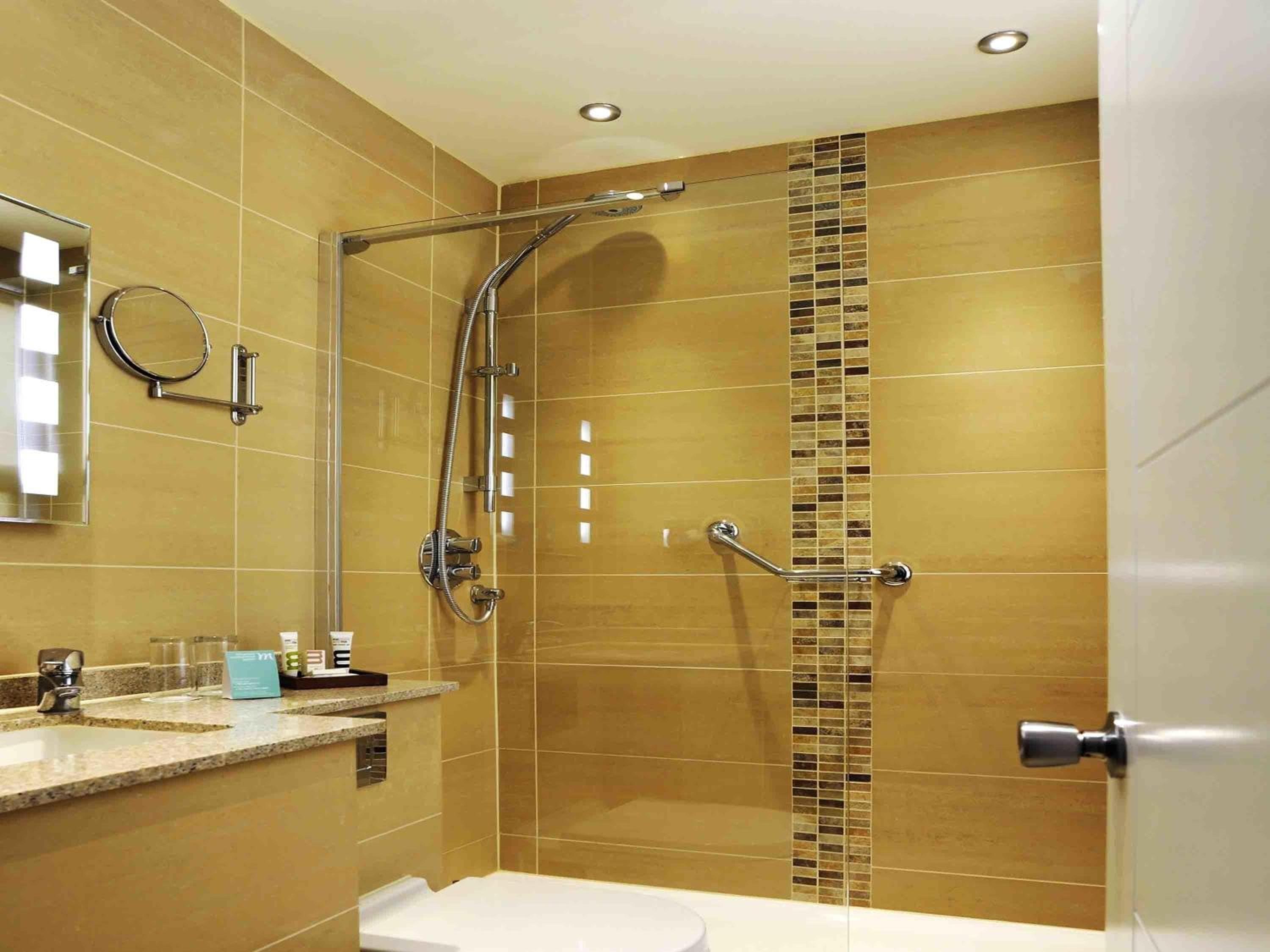 London Bloomsbury Square Hotel by IHG