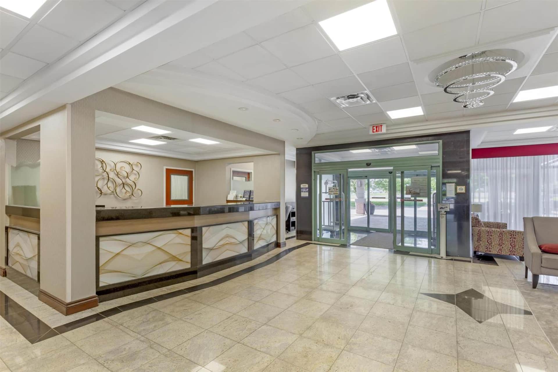 Best Western Plus Travel Hotel Toronto Airport