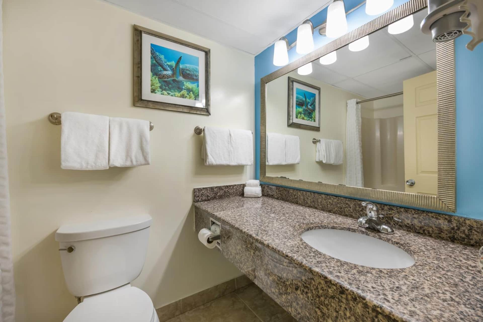 Tropical Winds Oceanfront Hotel