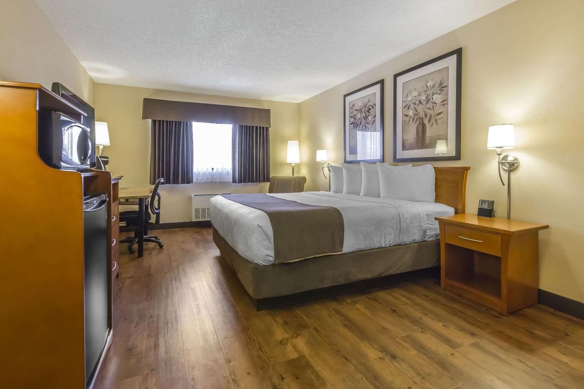 Quality Inn and Suites Saskatoon