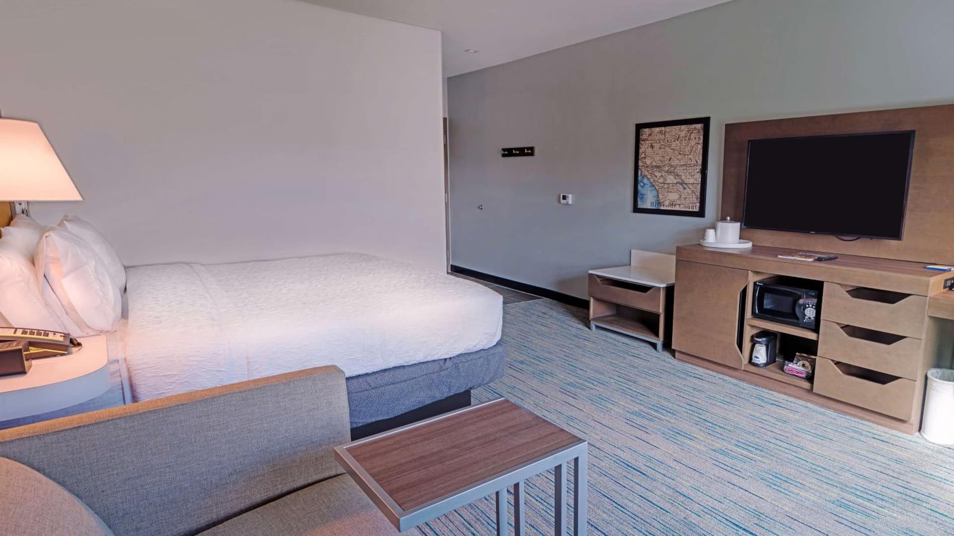 Hampton Inn Riverside Downtown