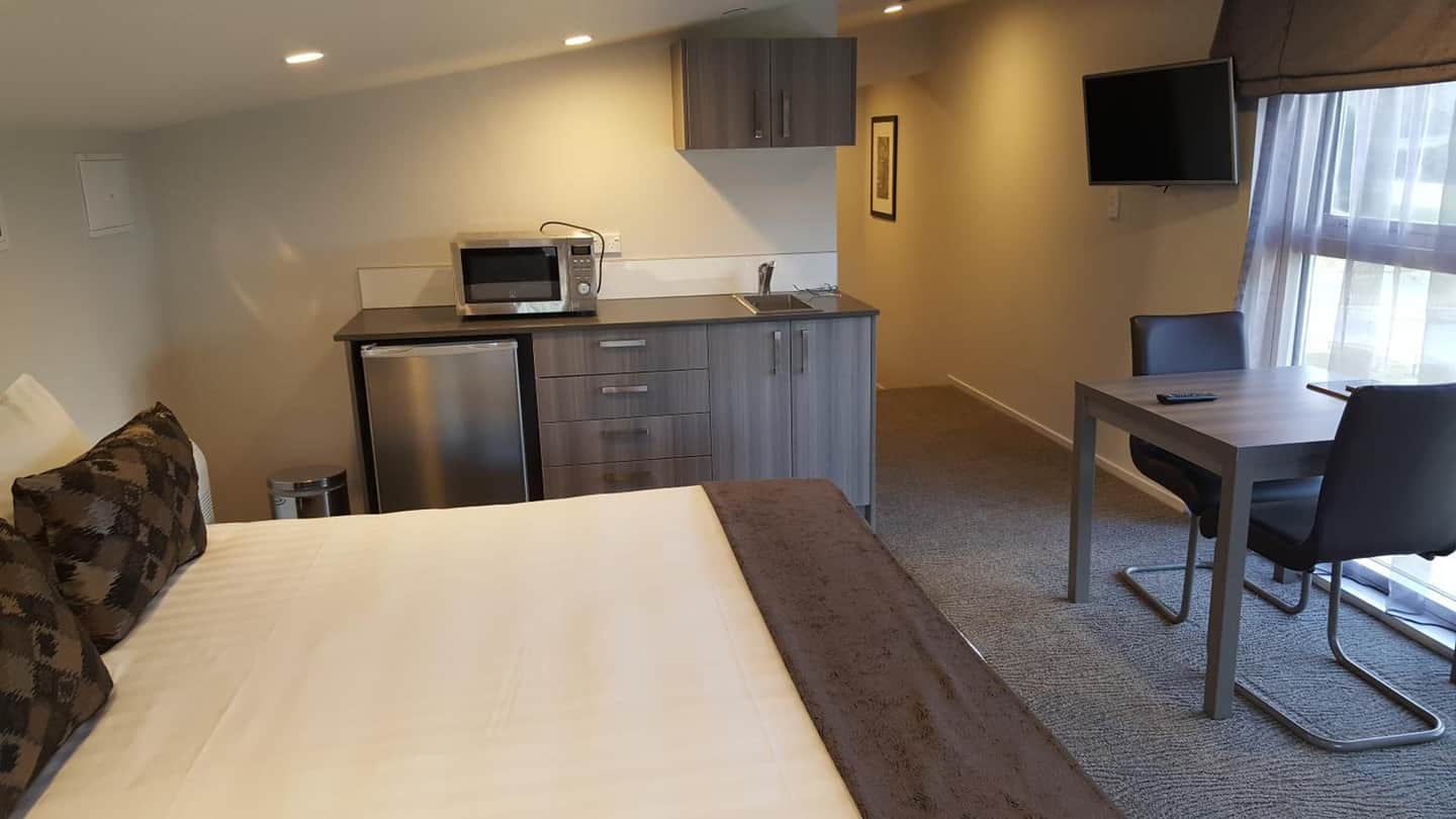 Ramada Suites by Wyndham Queenstown Remarkables Park