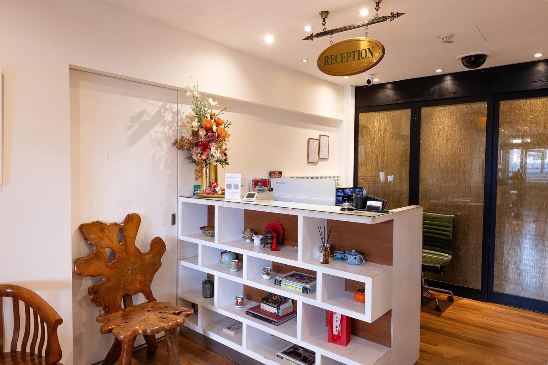 iNN at Temple St by Q Loft