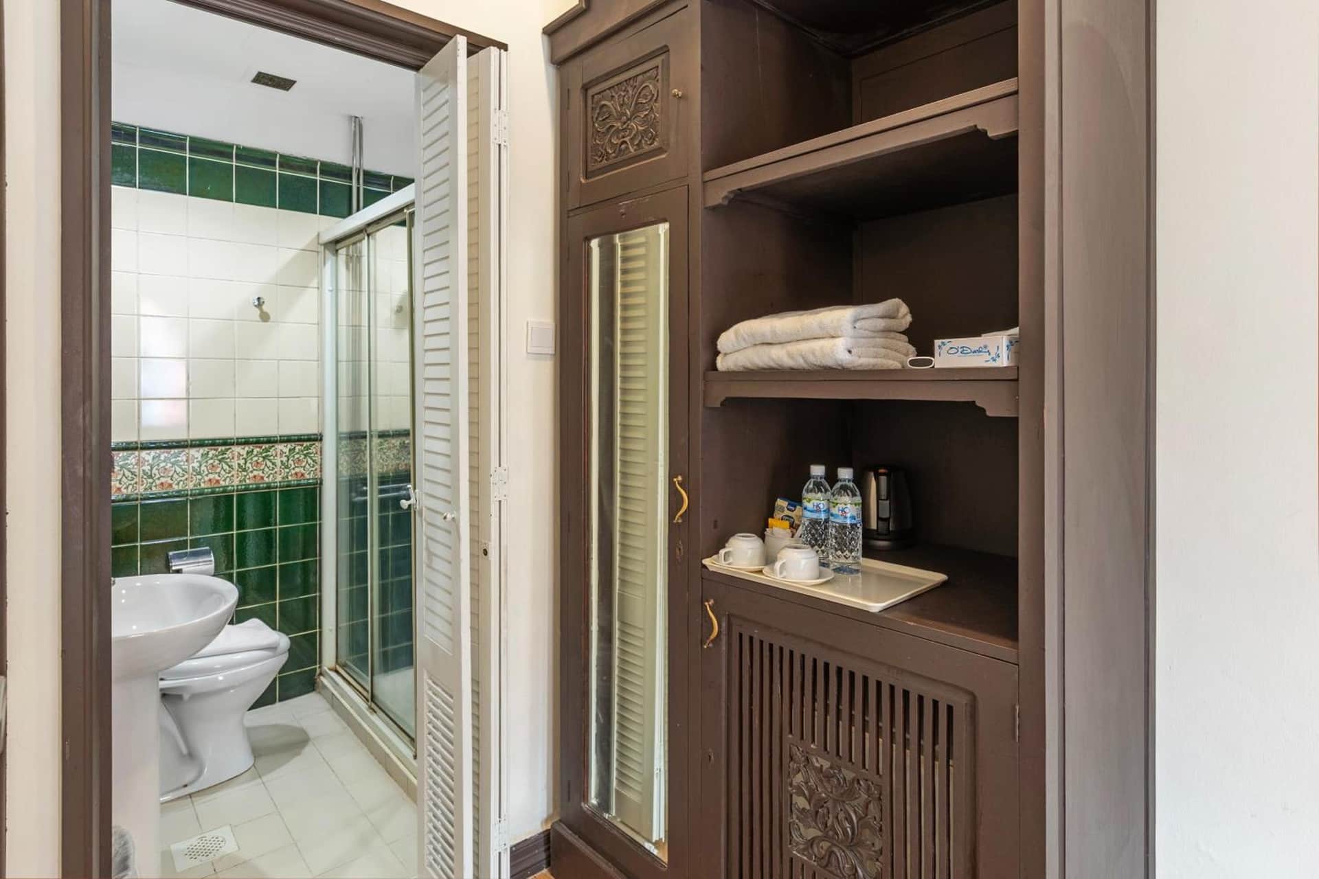 iNN at Temple St by Q Loft