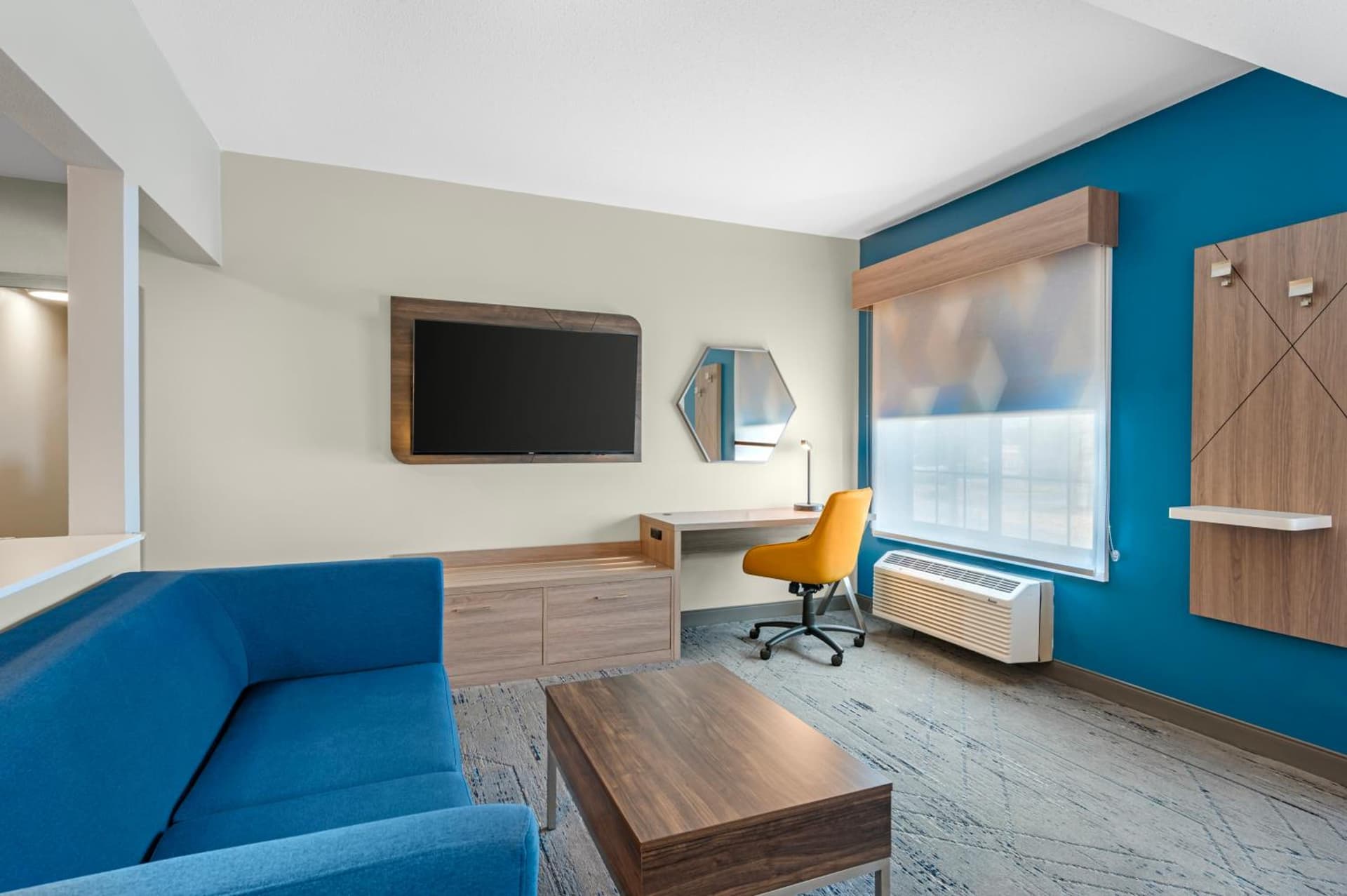 Holiday Inn Express & Suites - Indianapolis - East