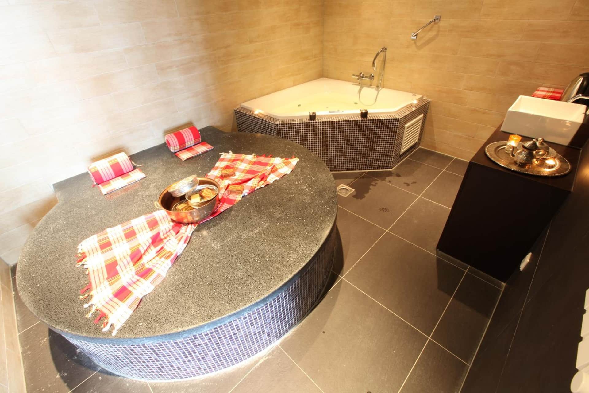 Hotel & Spa Savarin