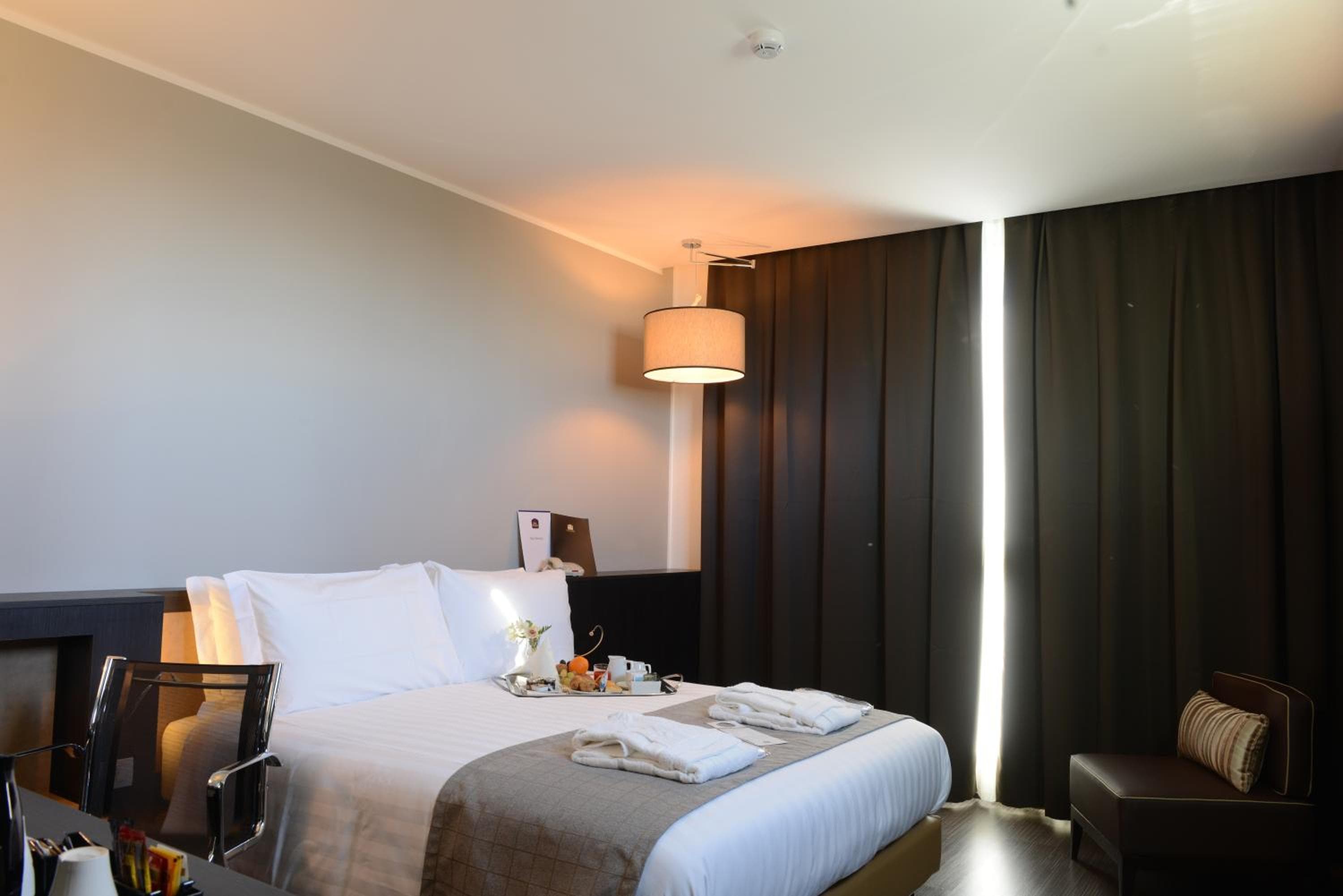 Best Western Premier Hôtel CHC Airport